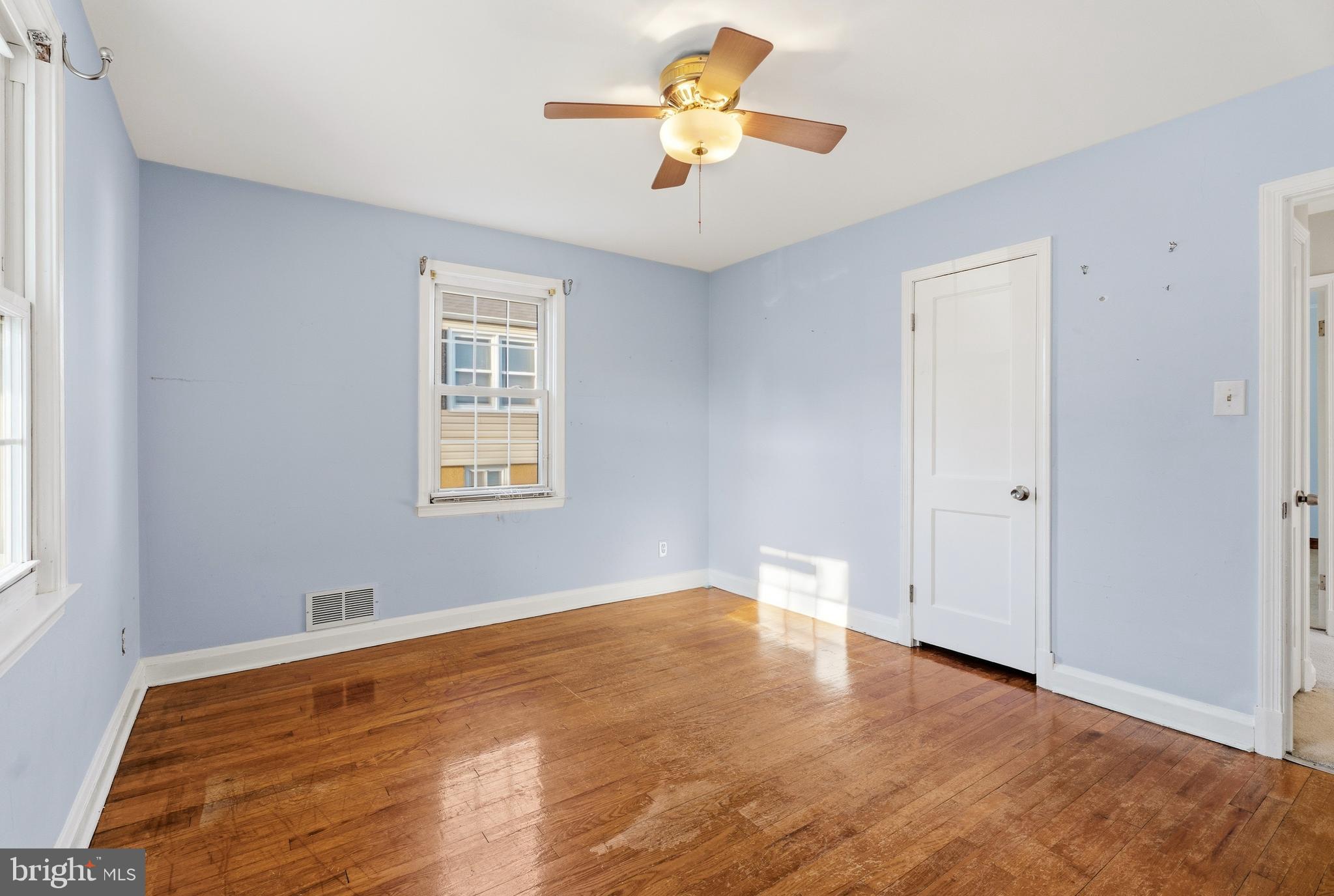 HILLENDALE PARK - Residential