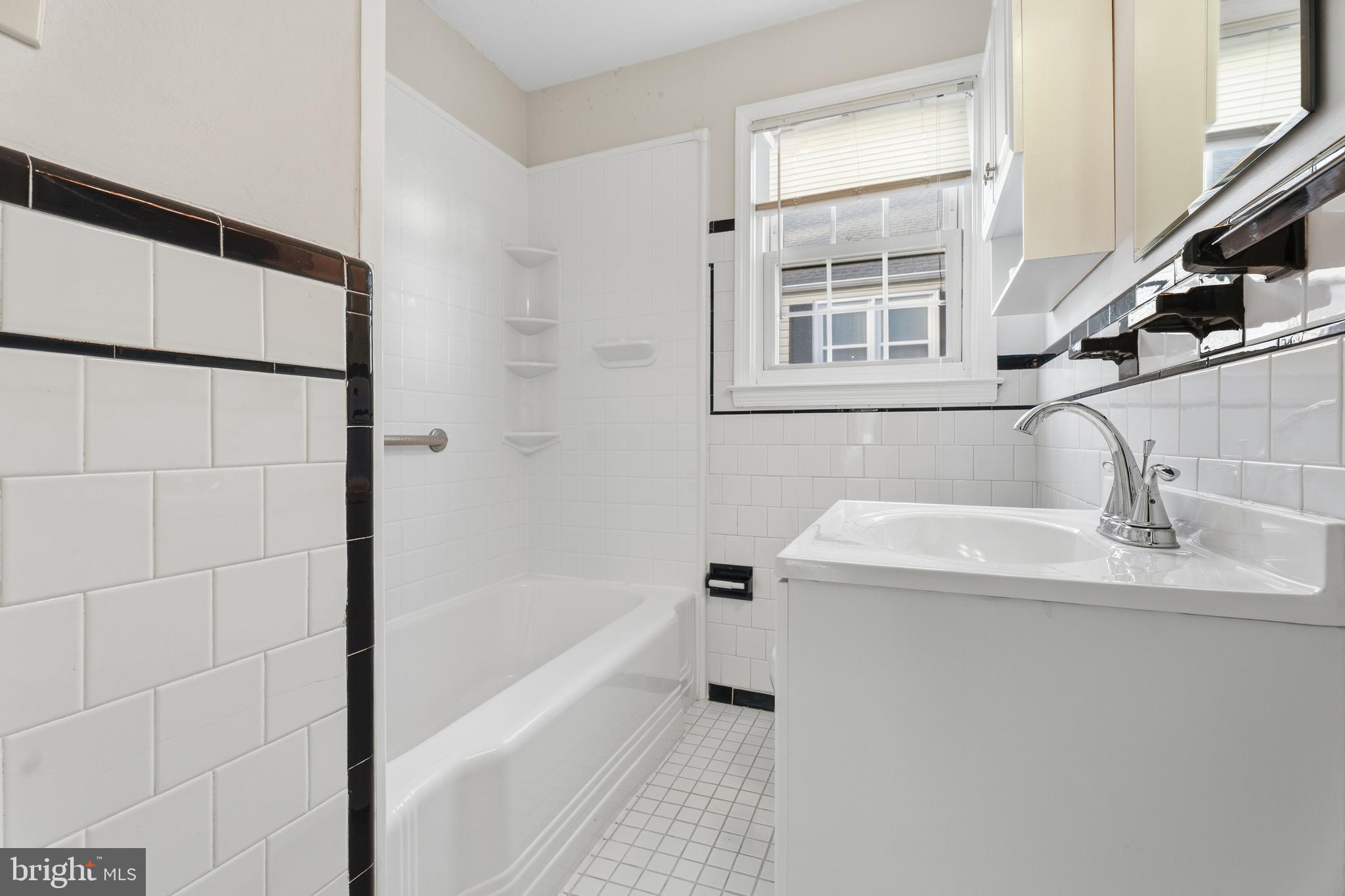 HILLENDALE PARK - Residential