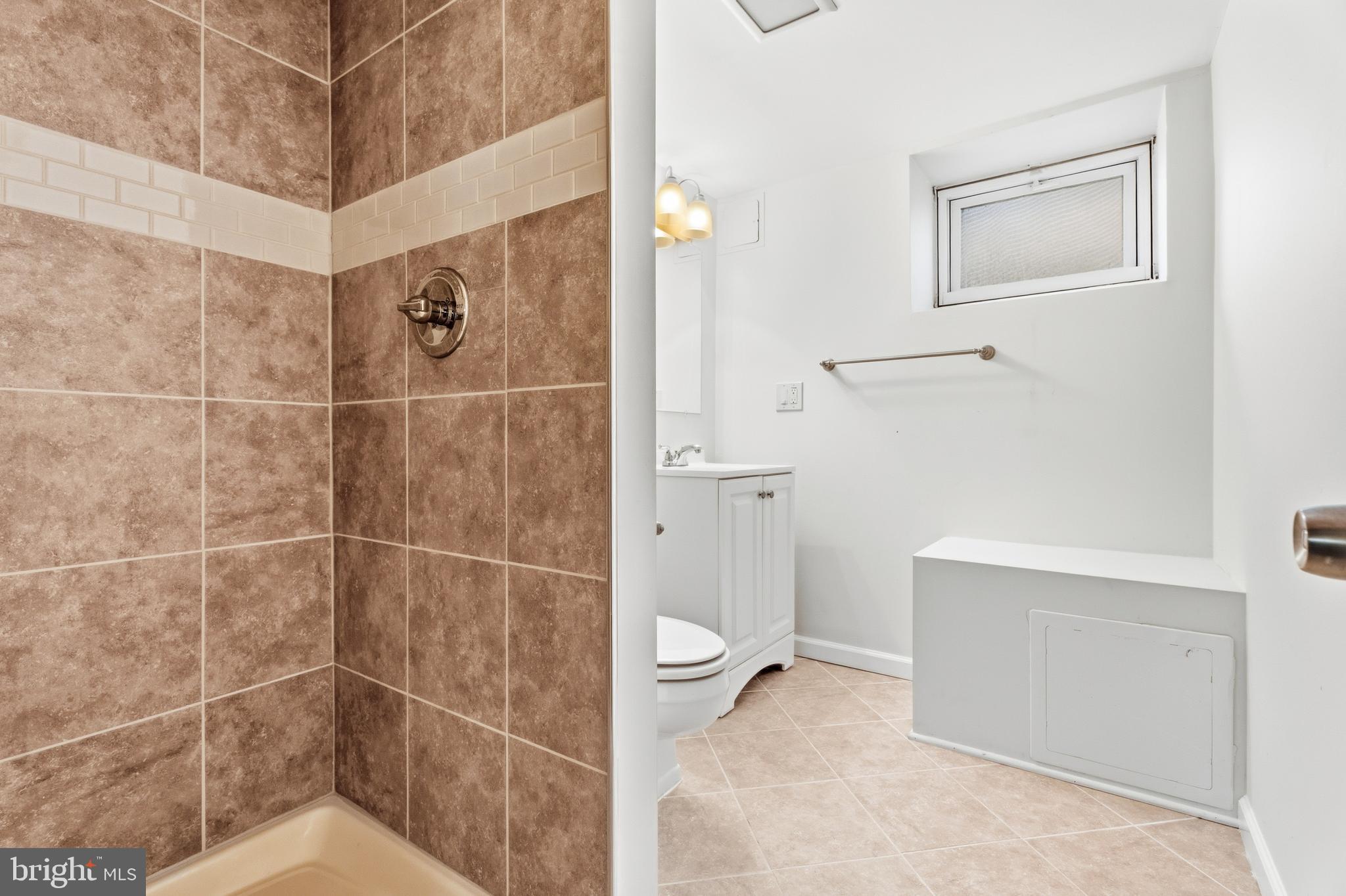 HILLENDALE PARK - Residential