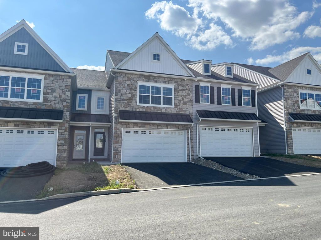Photo of 2460 Spring Water Circle, LANCASTER, PA 17601 (MLS # PALA2071654)