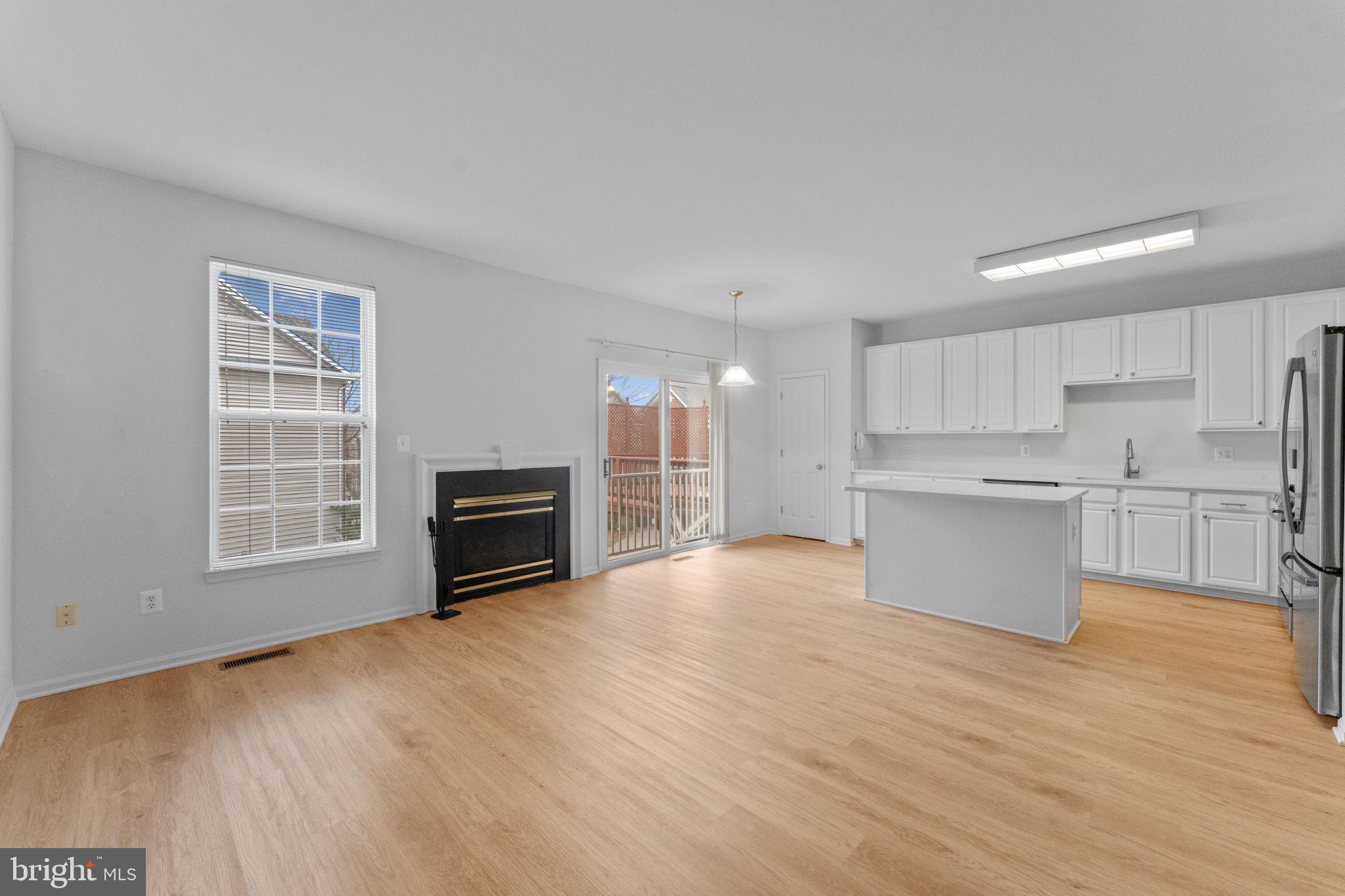 GREAT FALLS CHASE - Residential