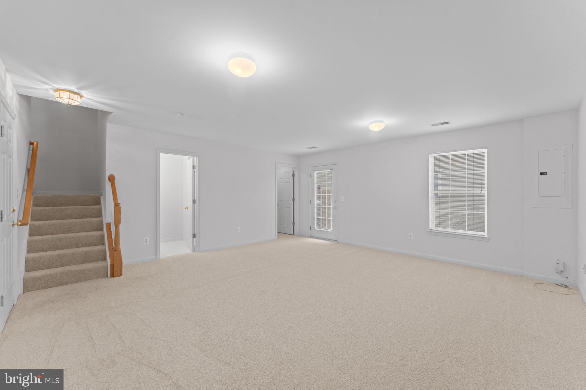 GREAT FALLS CHASE - Residential