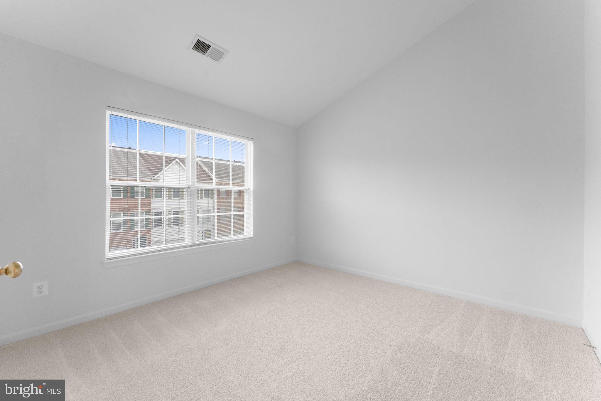 GREAT FALLS CHASE - Residential