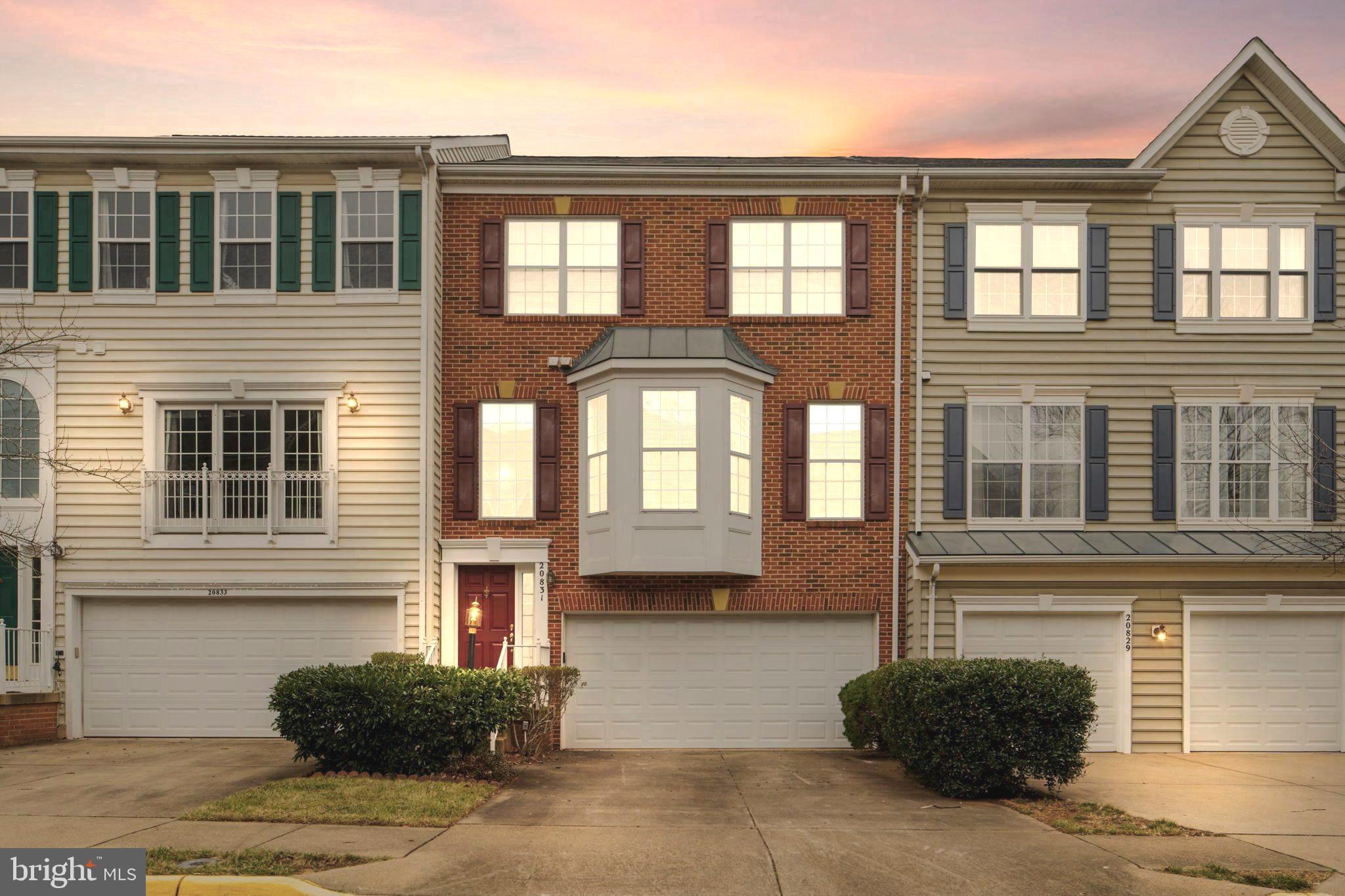 GREAT FALLS CHASE - Residential