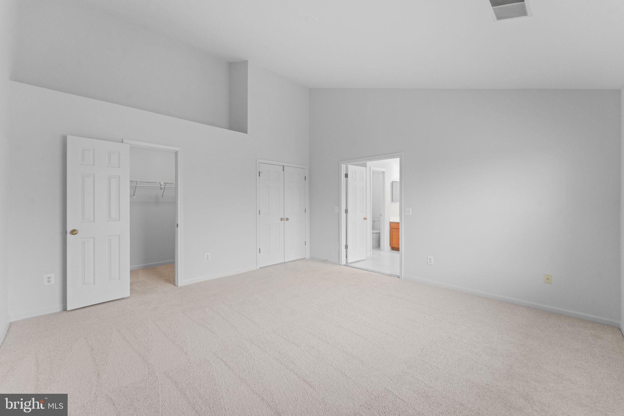 GREAT FALLS CHASE - Residential