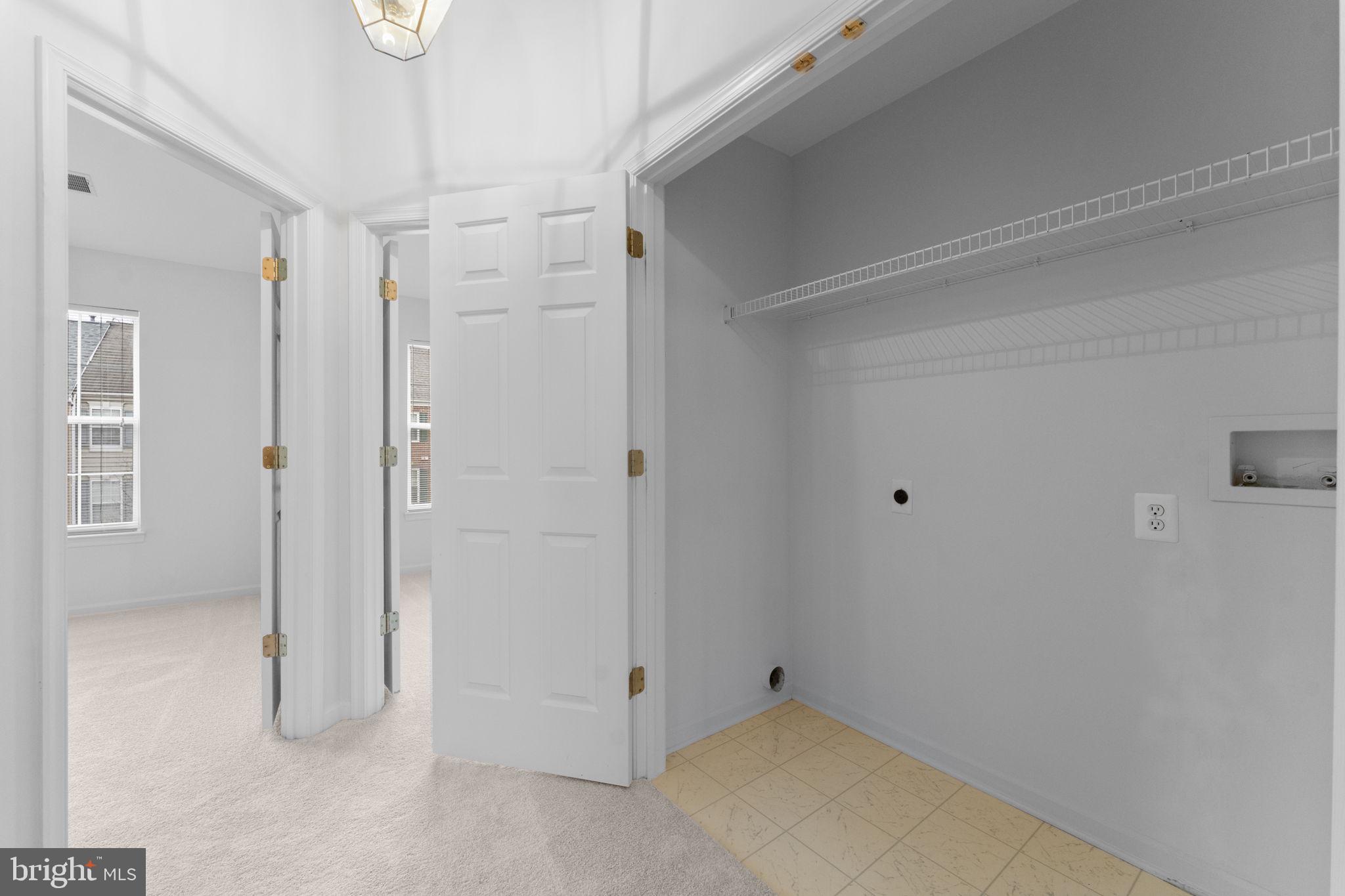 GREAT FALLS CHASE - Residential