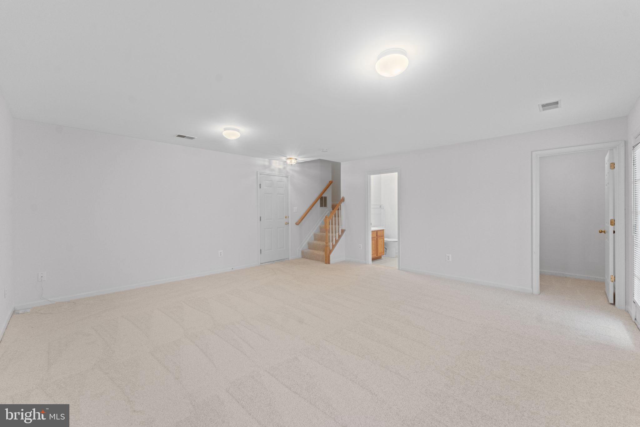 GREAT FALLS CHASE - Residential