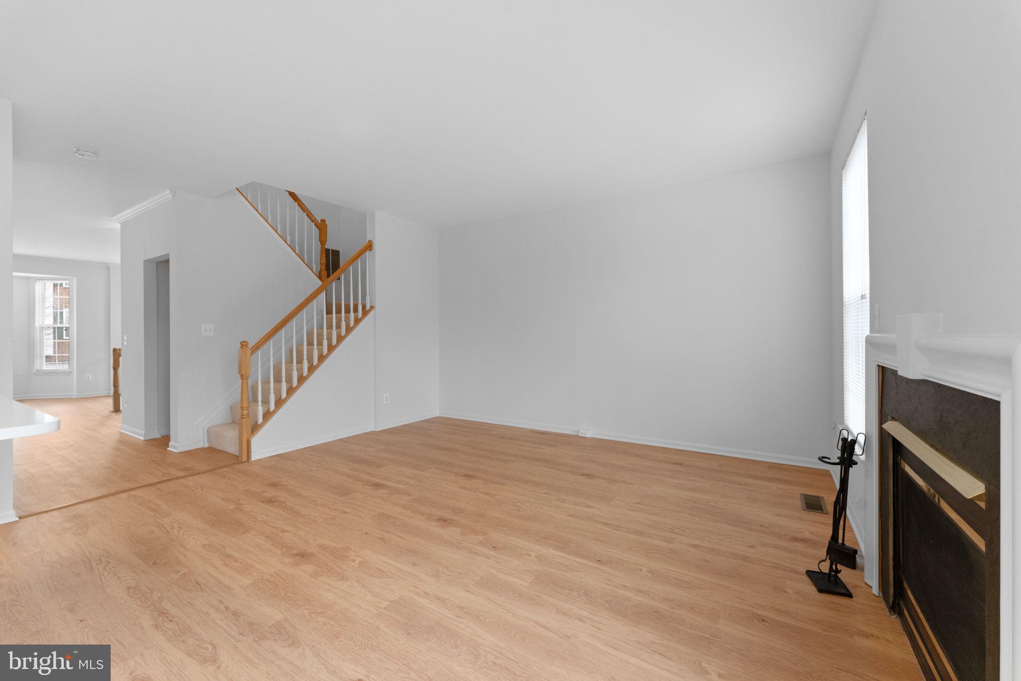 GREAT FALLS CHASE - Residential