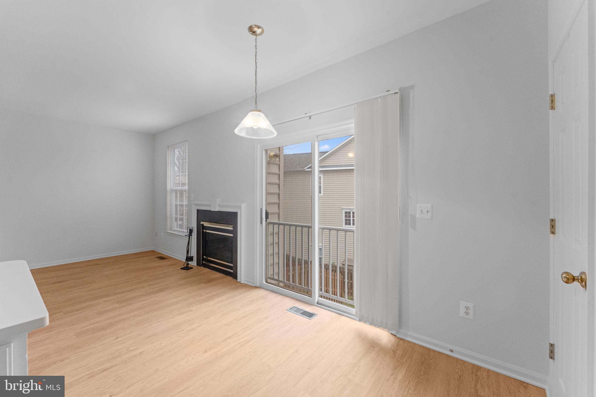 GREAT FALLS CHASE - Residential