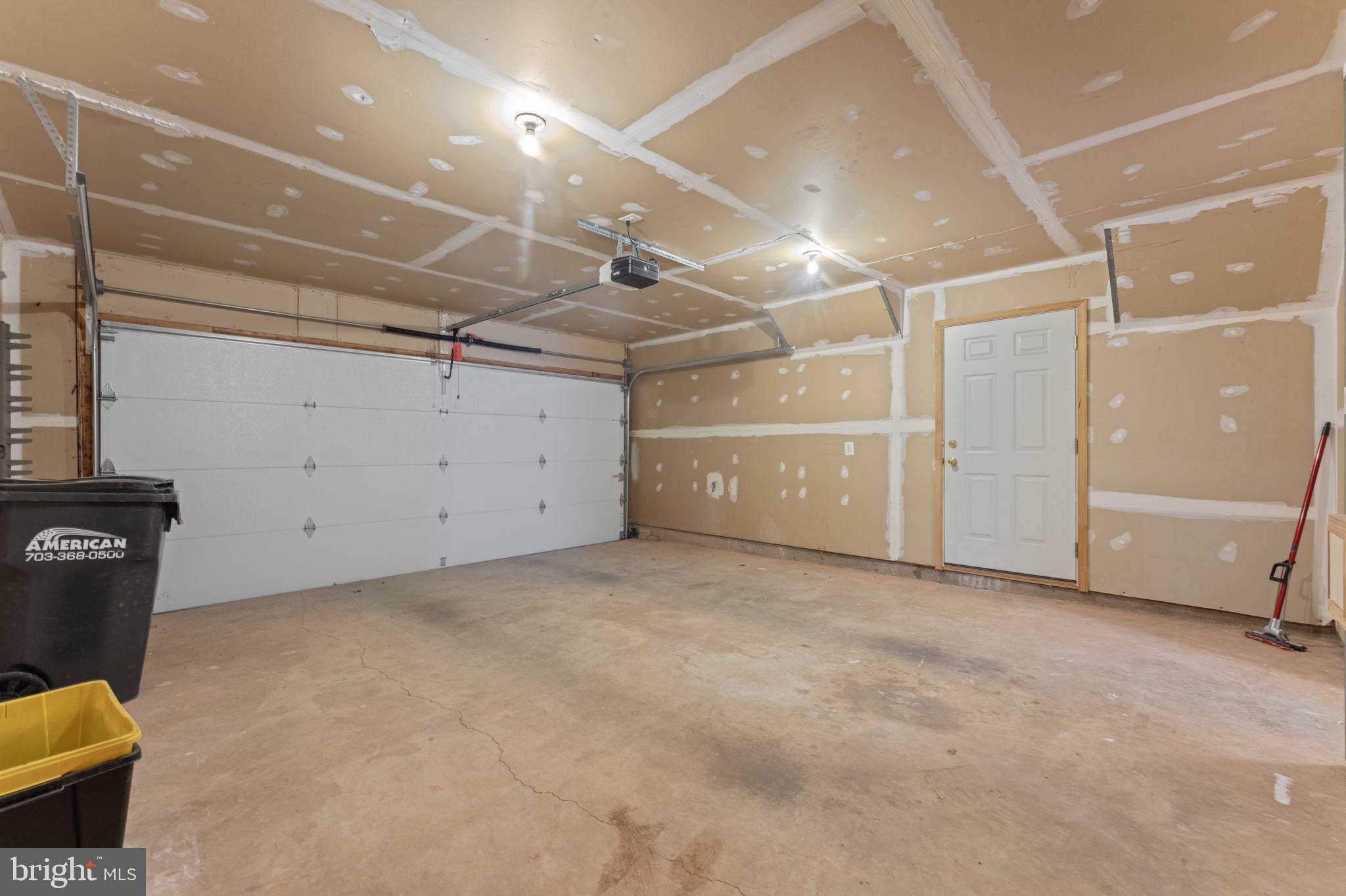 GREAT FALLS CHASE - Residential