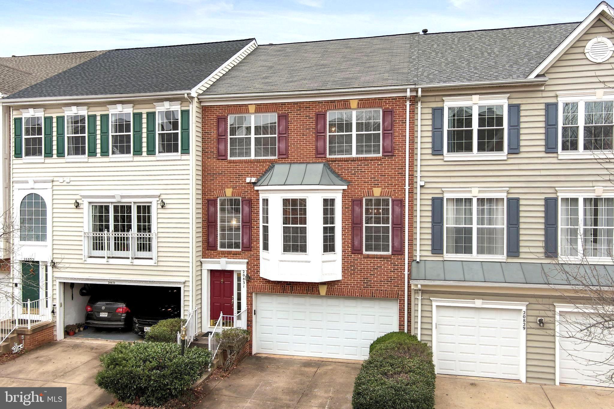 GREAT FALLS CHASE - Residential