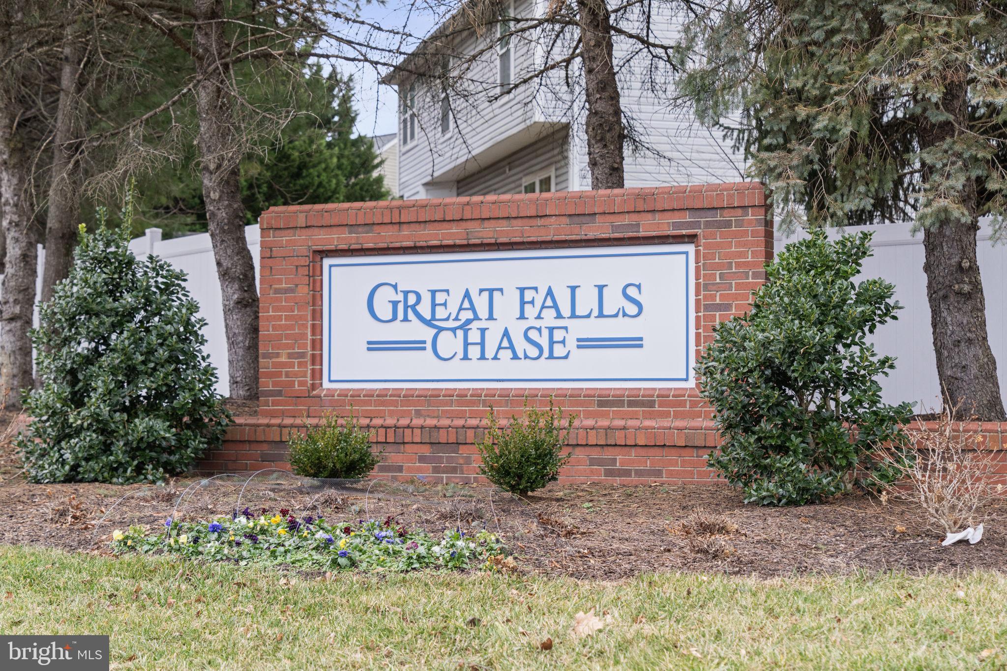 GREAT FALLS CHASE - Residential