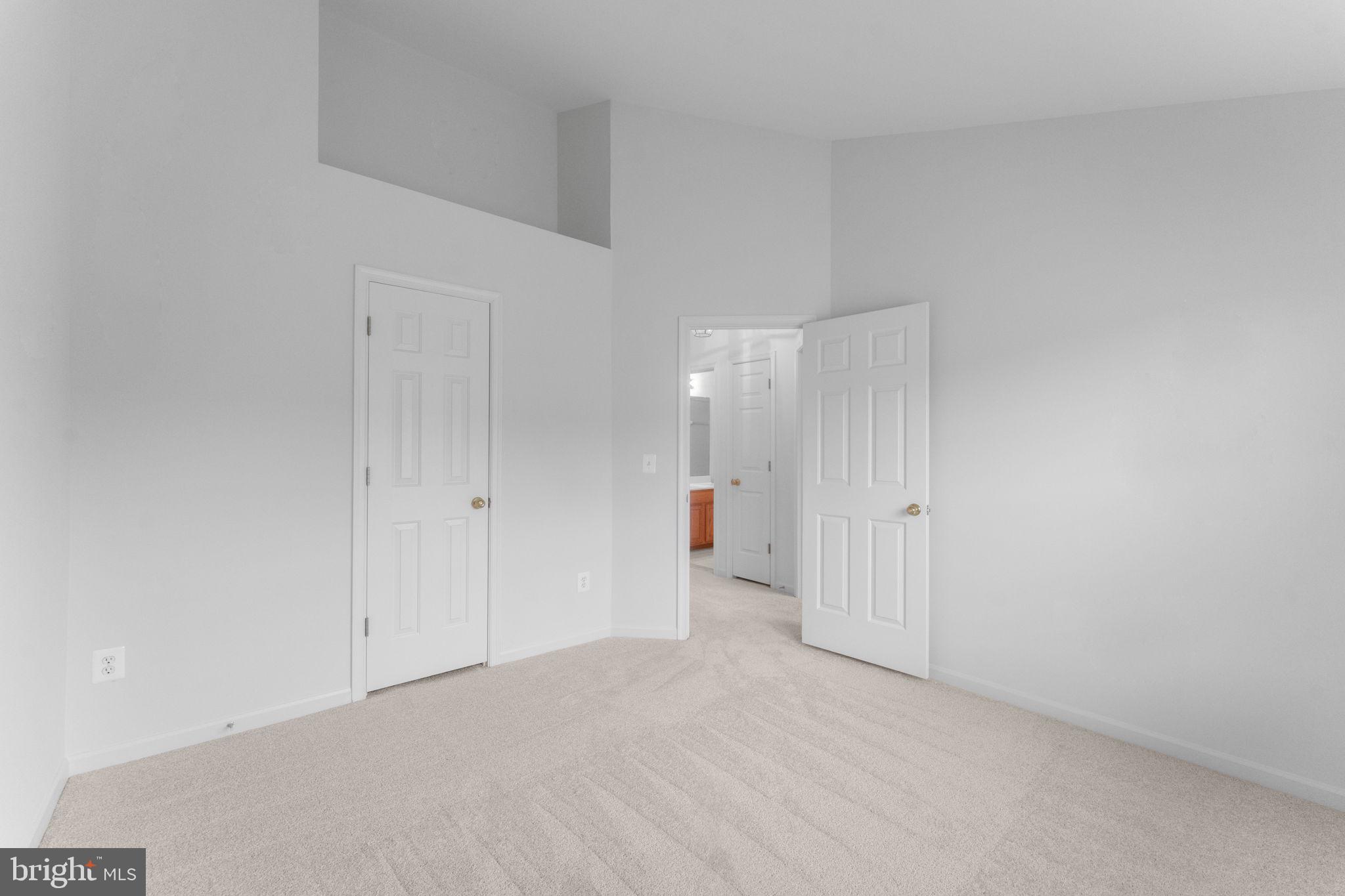 GREAT FALLS CHASE - Residential