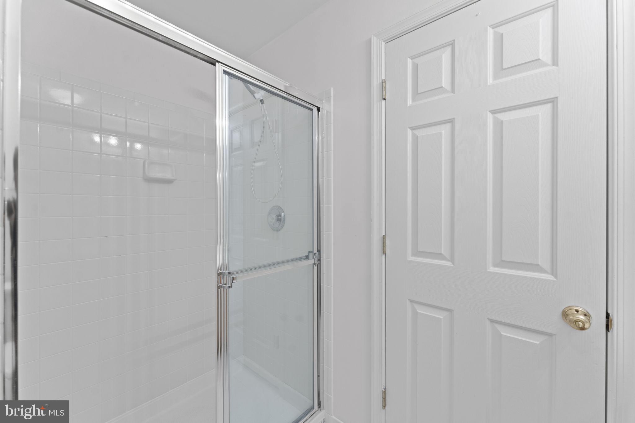 GREAT FALLS CHASE - Residential