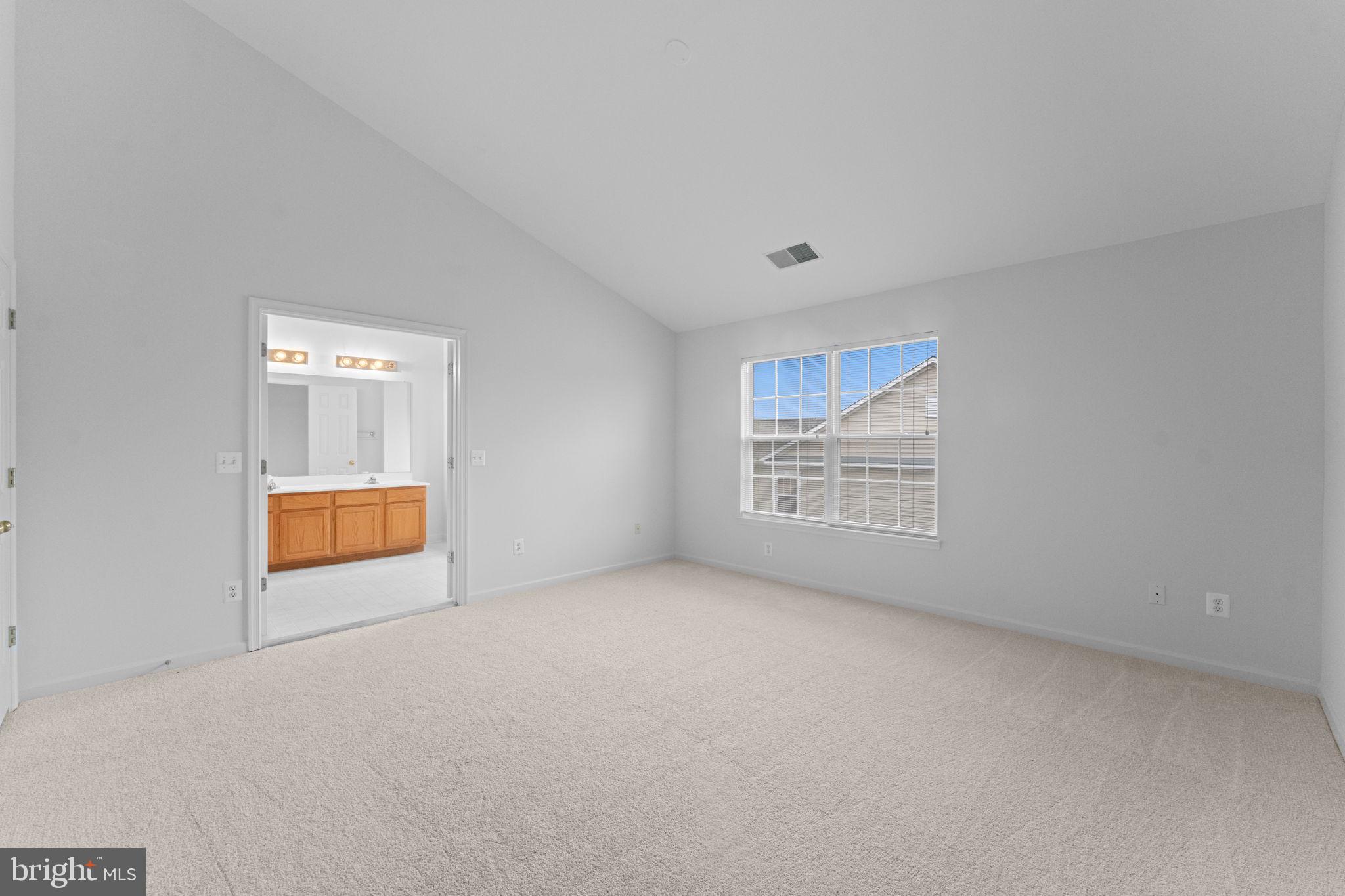 GREAT FALLS CHASE - Residential