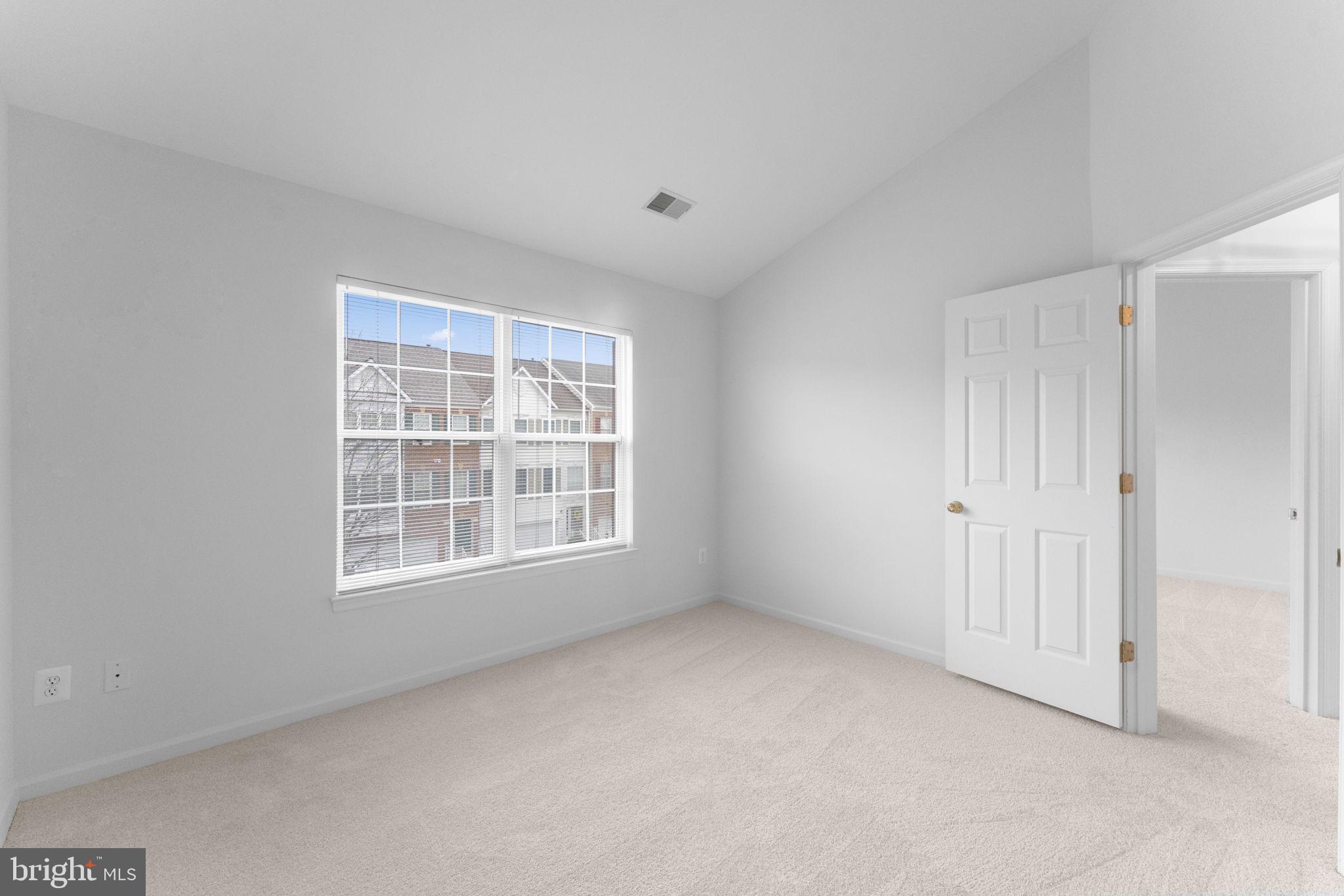 GREAT FALLS CHASE - Residential