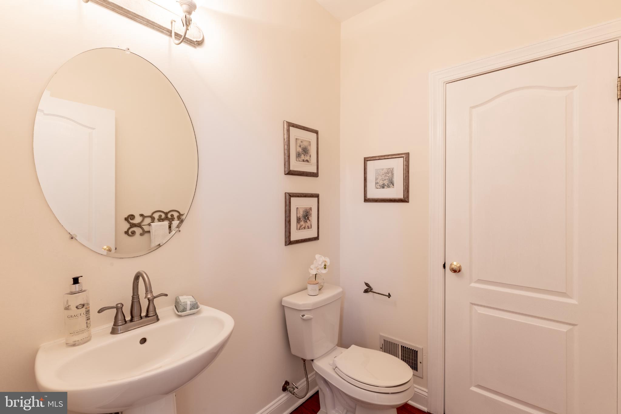 DAYLESFORD LAKE - Residential