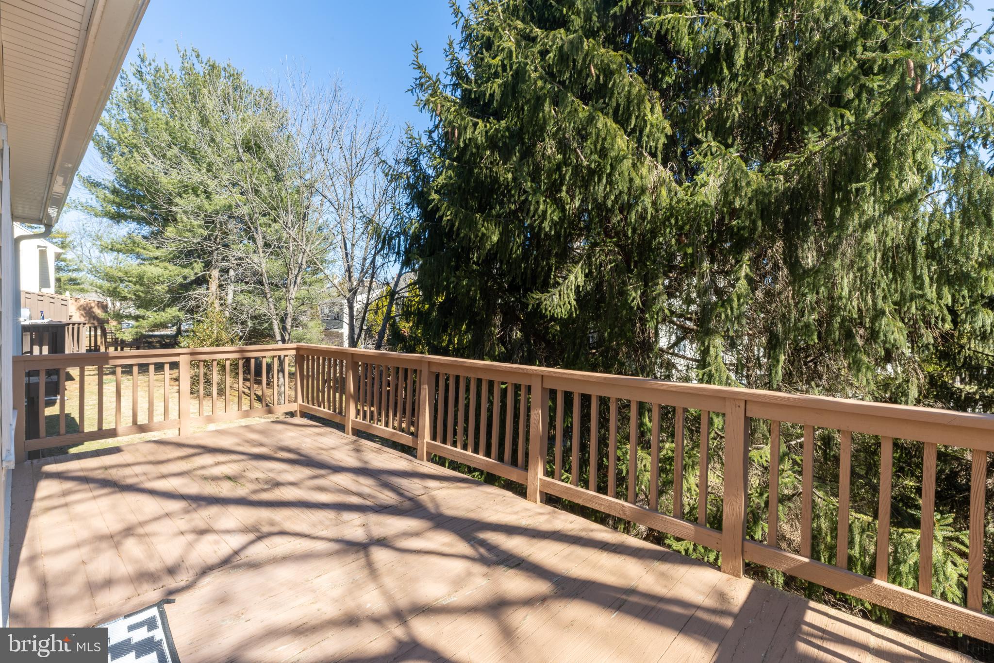DAYLESFORD LAKE - Residential