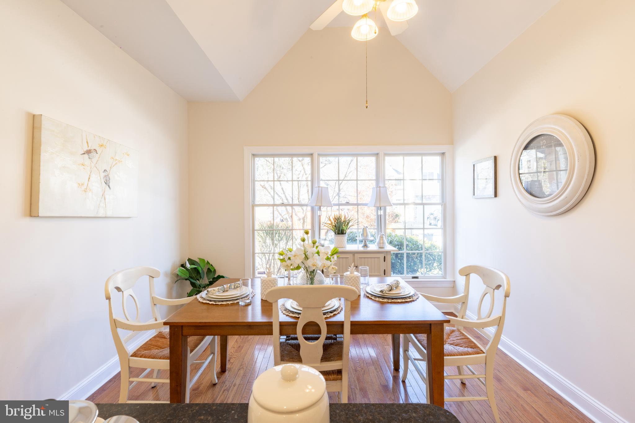 DAYLESFORD LAKE - Residential