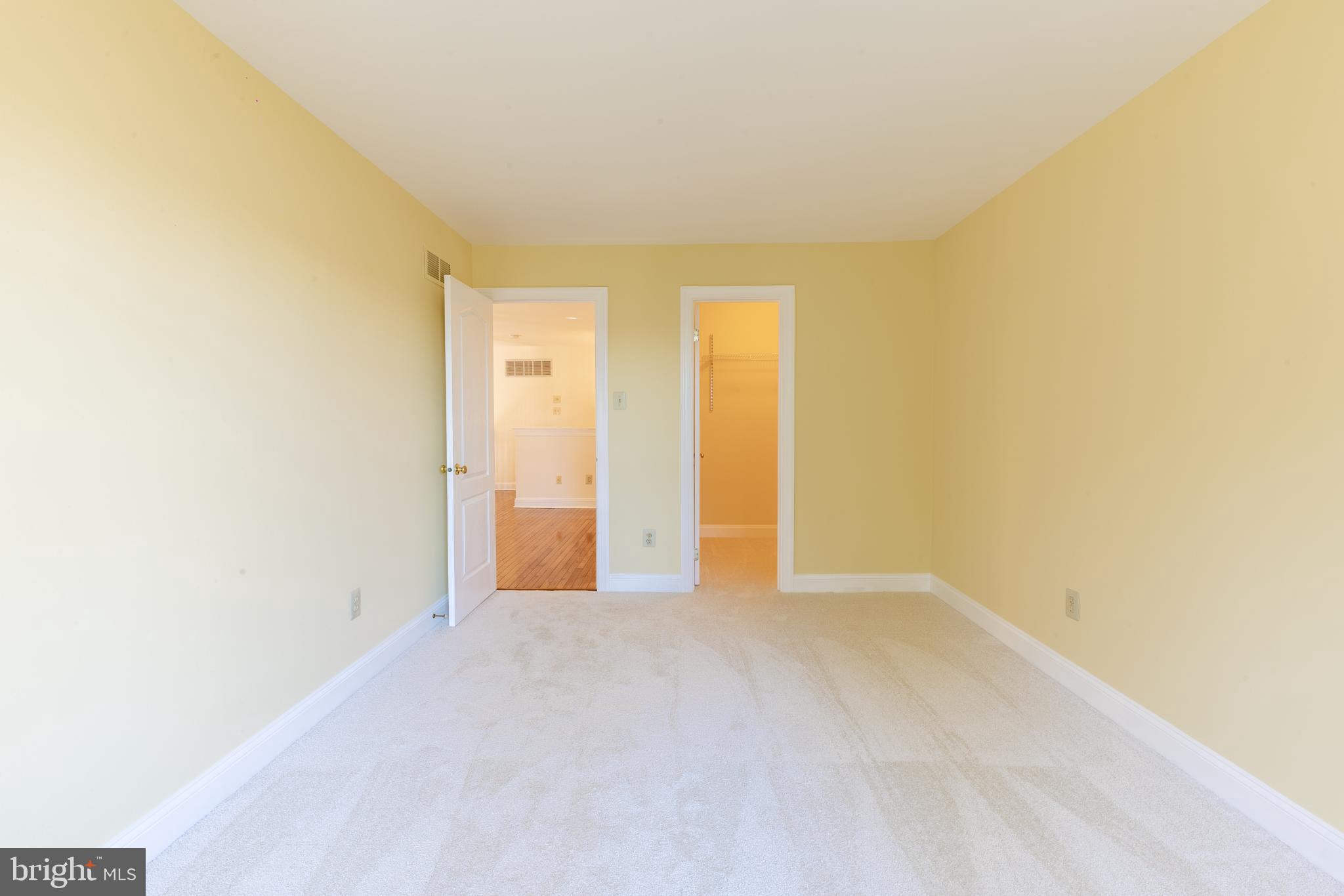 DAYLESFORD LAKE - Residential