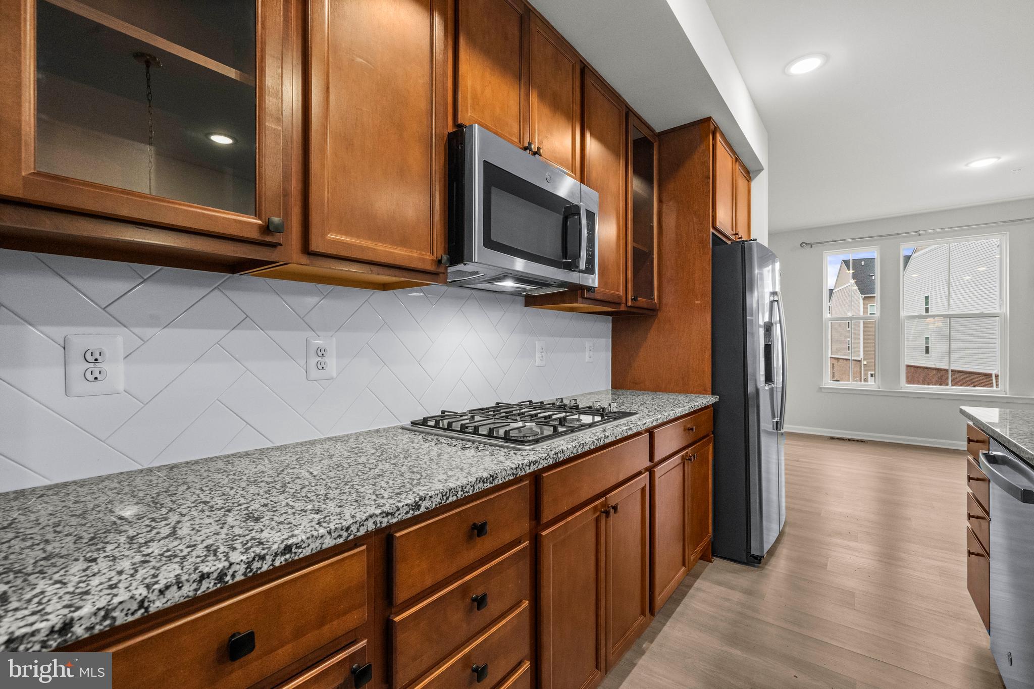 TOWNS AT MARKET COMMONS - Residential