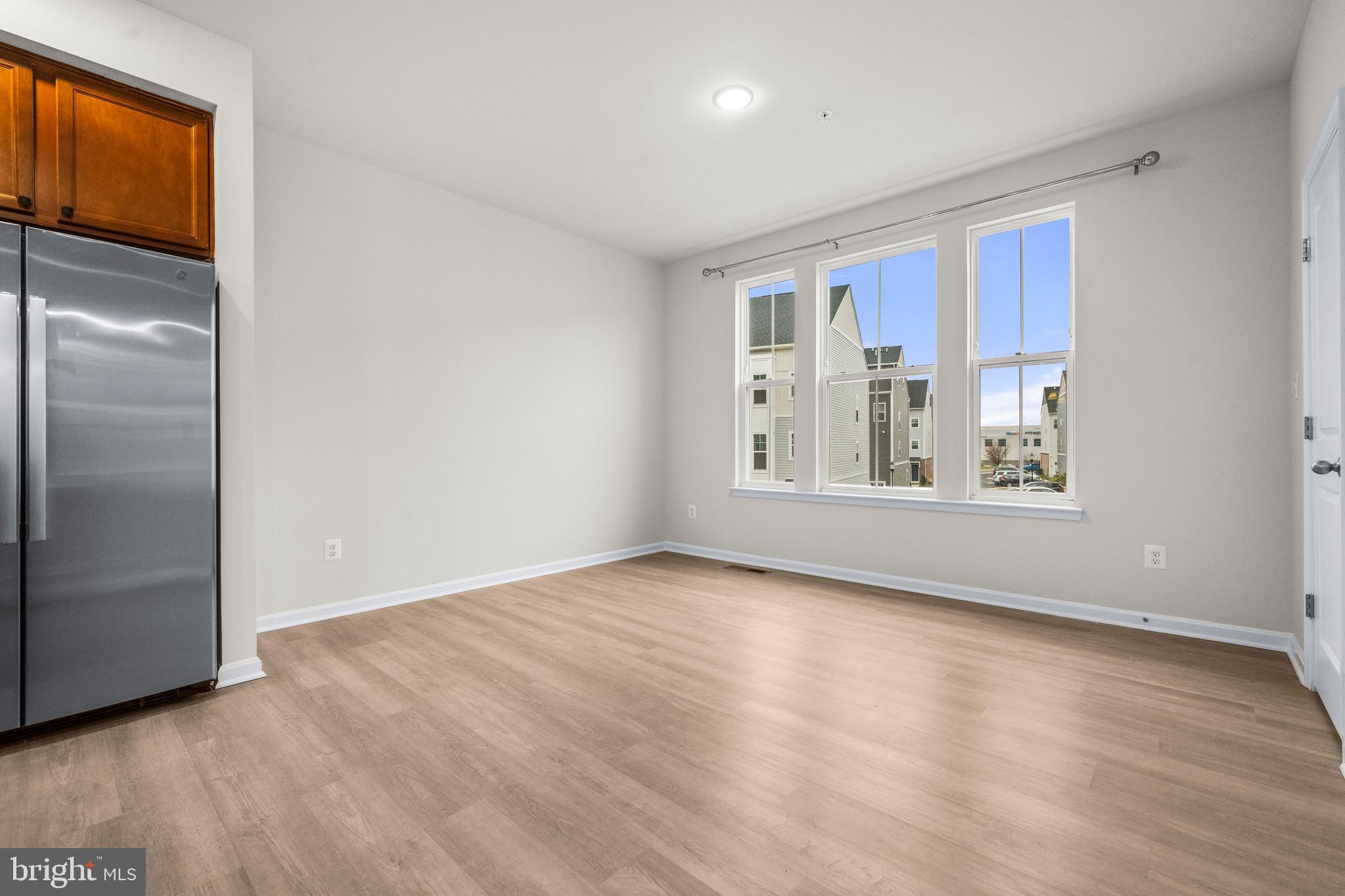 TOWNS AT MARKET COMMONS - Residential