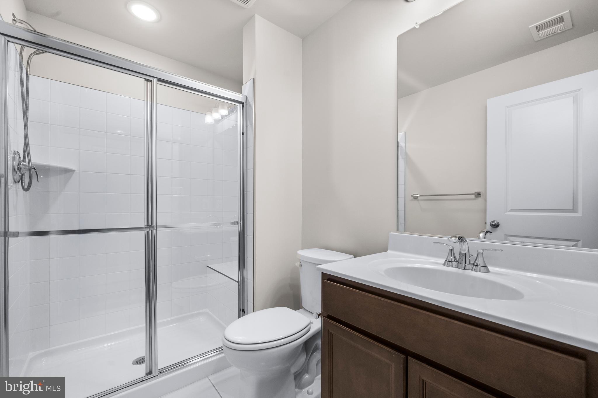 TOWNS AT MARKET COMMONS - Residential