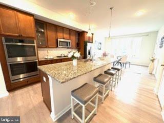 TOWNS AT MARKET COMMONS - Residential