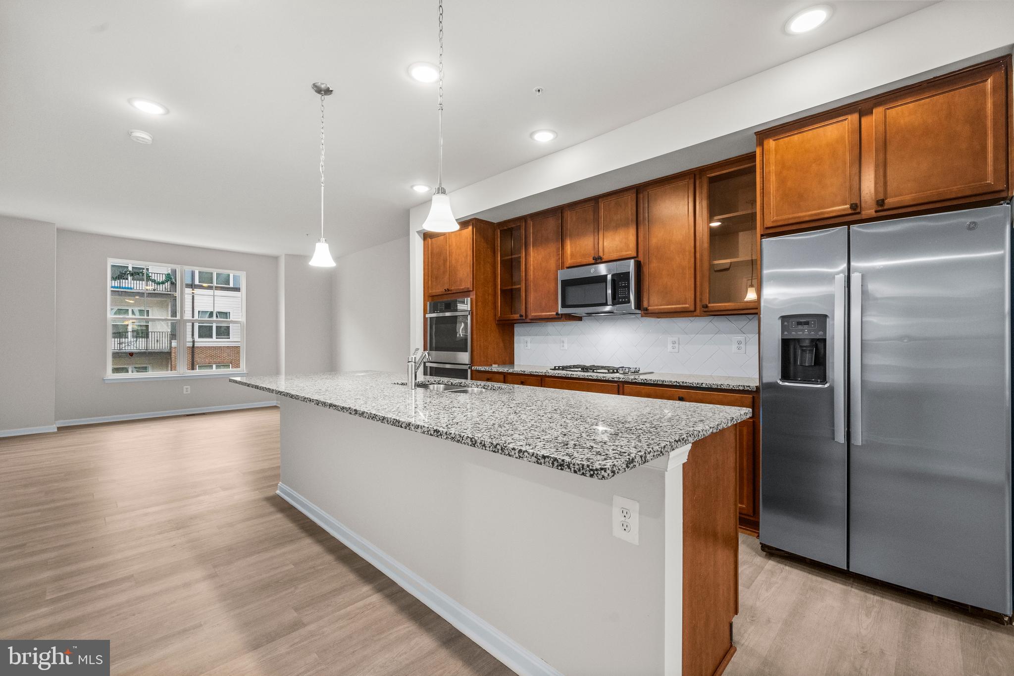 TOWNS AT MARKET COMMONS - Residential