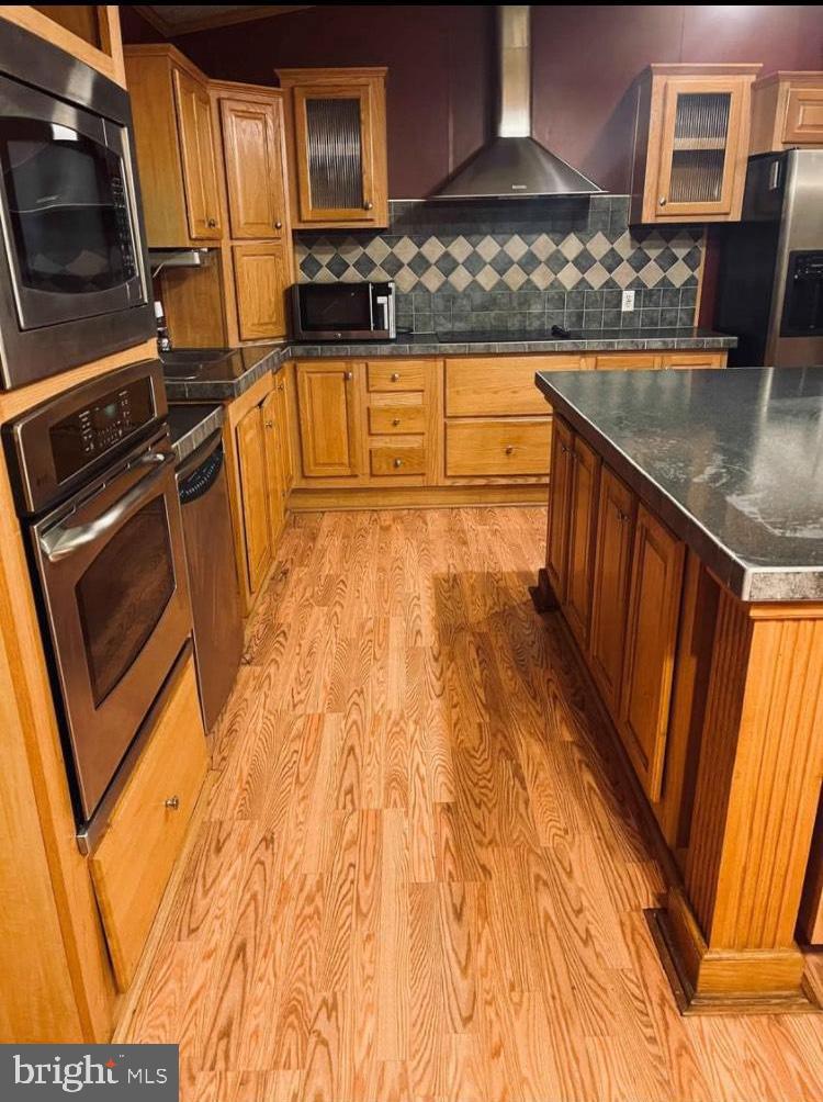 ROYAL CREST ESTATES - Residential