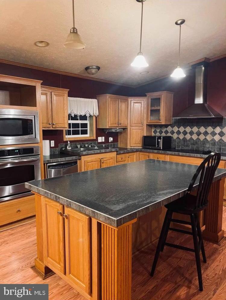 ROYAL CREST ESTATES - Residential