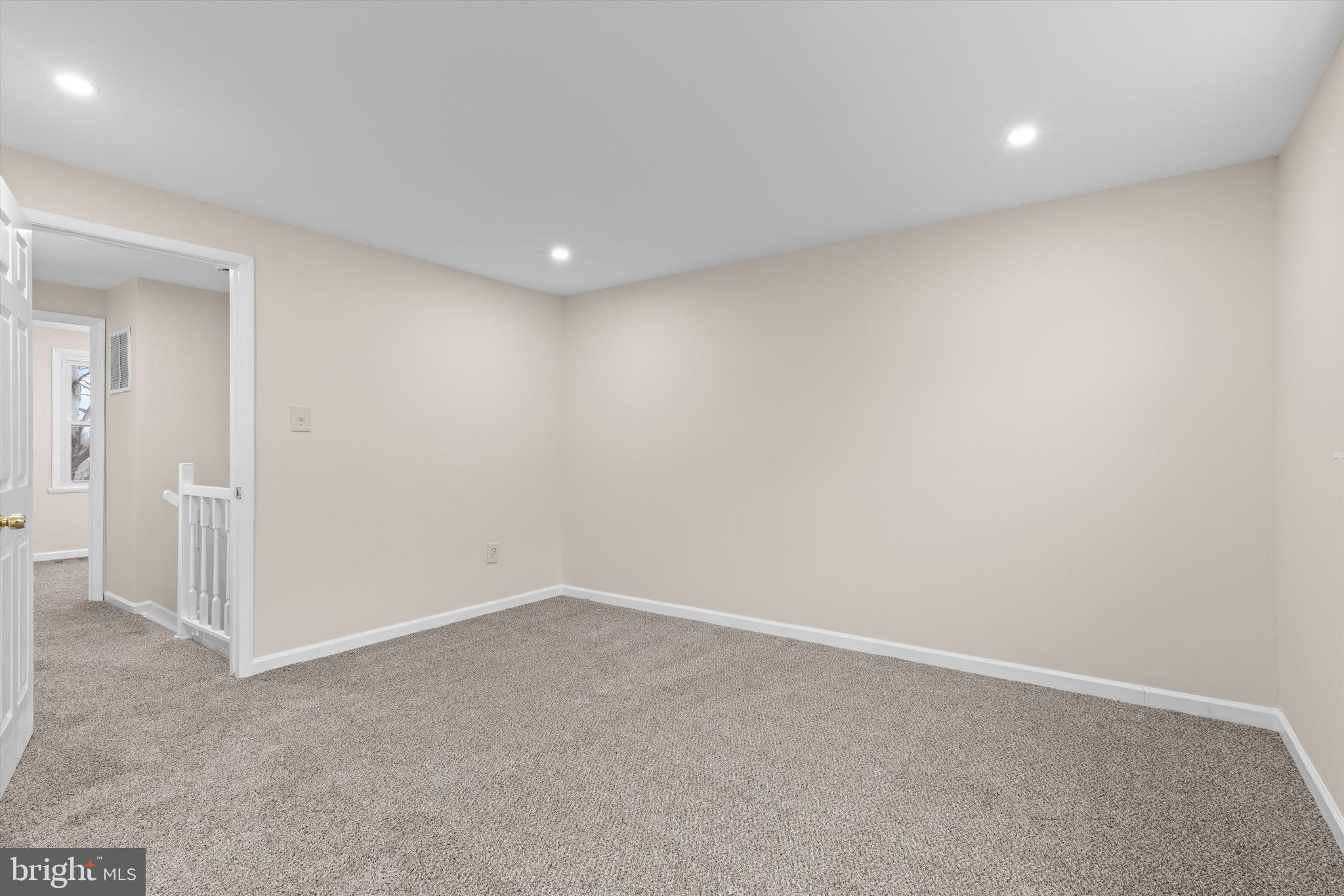 WESTHAMPTON TOWNHOUSES P - Residential