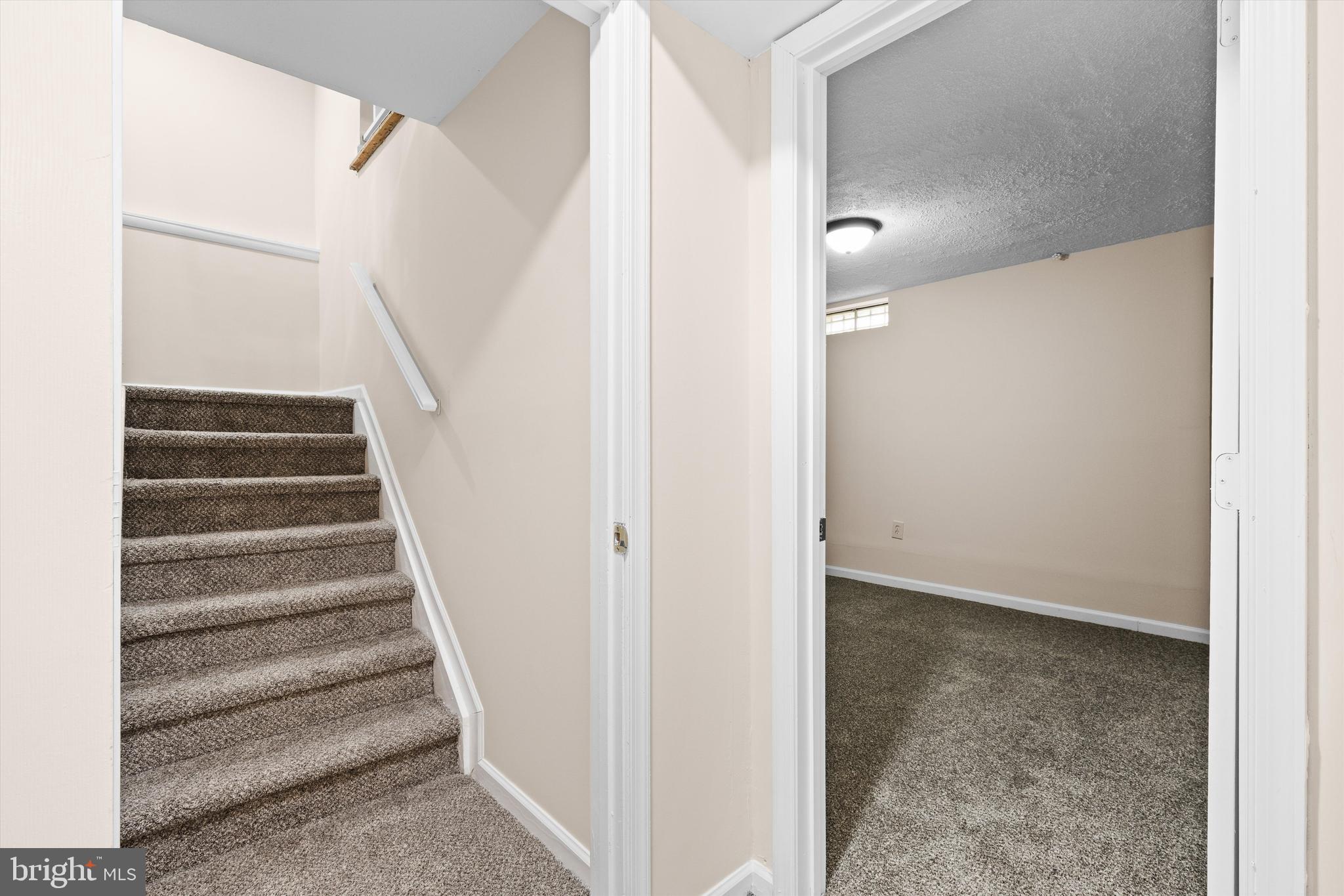 WESTHAMPTON TOWNHOUSES P - Residential