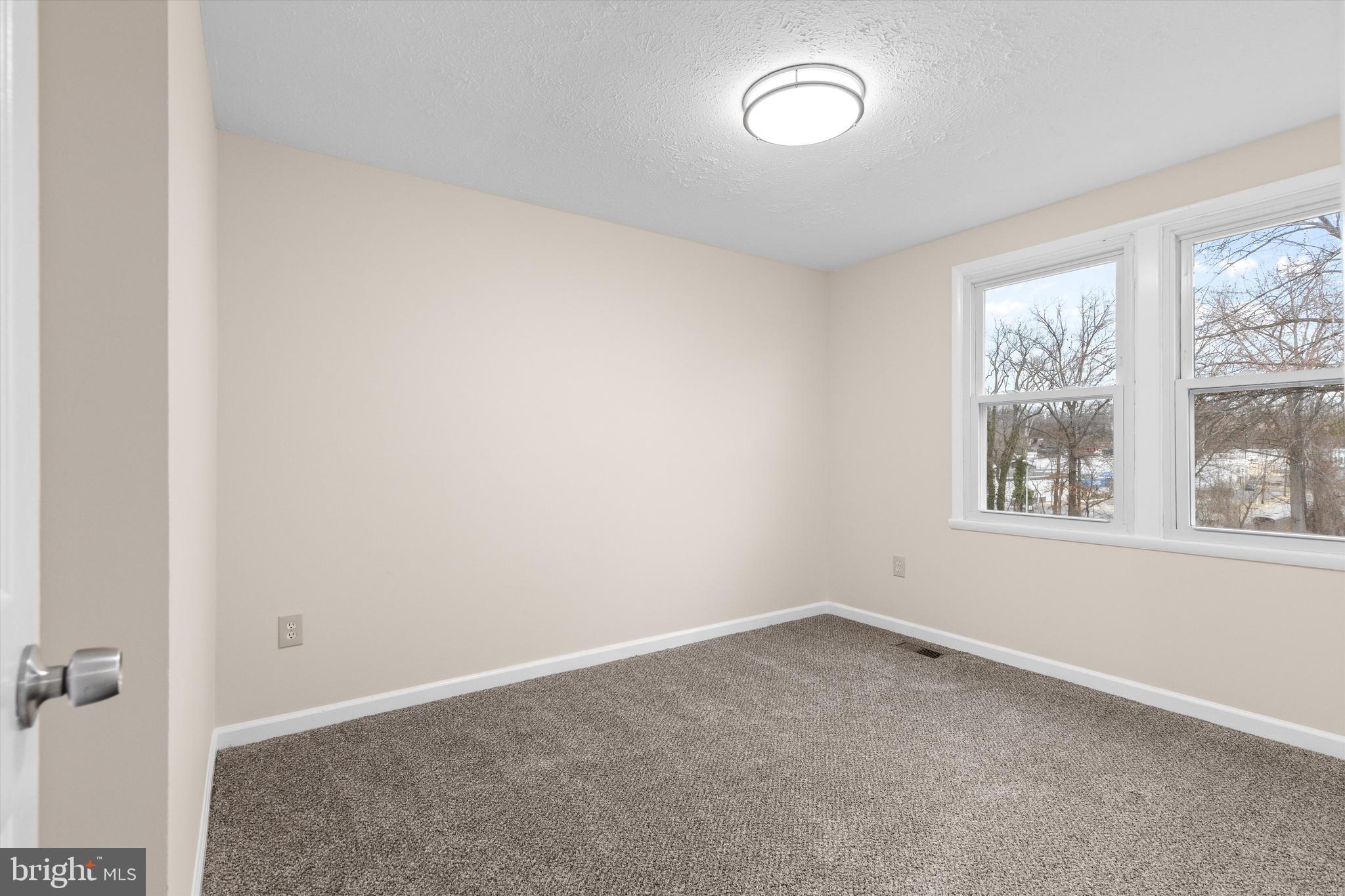 WESTHAMPTON TOWNHOUSES P - Residential