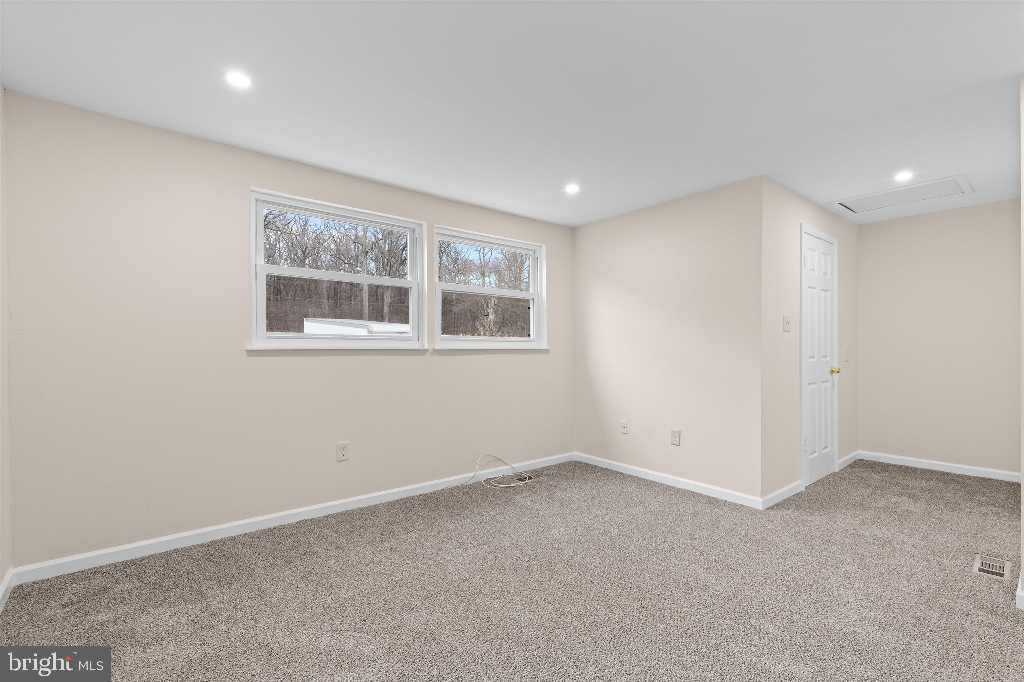 WESTHAMPTON TOWNHOUSES P - Residential