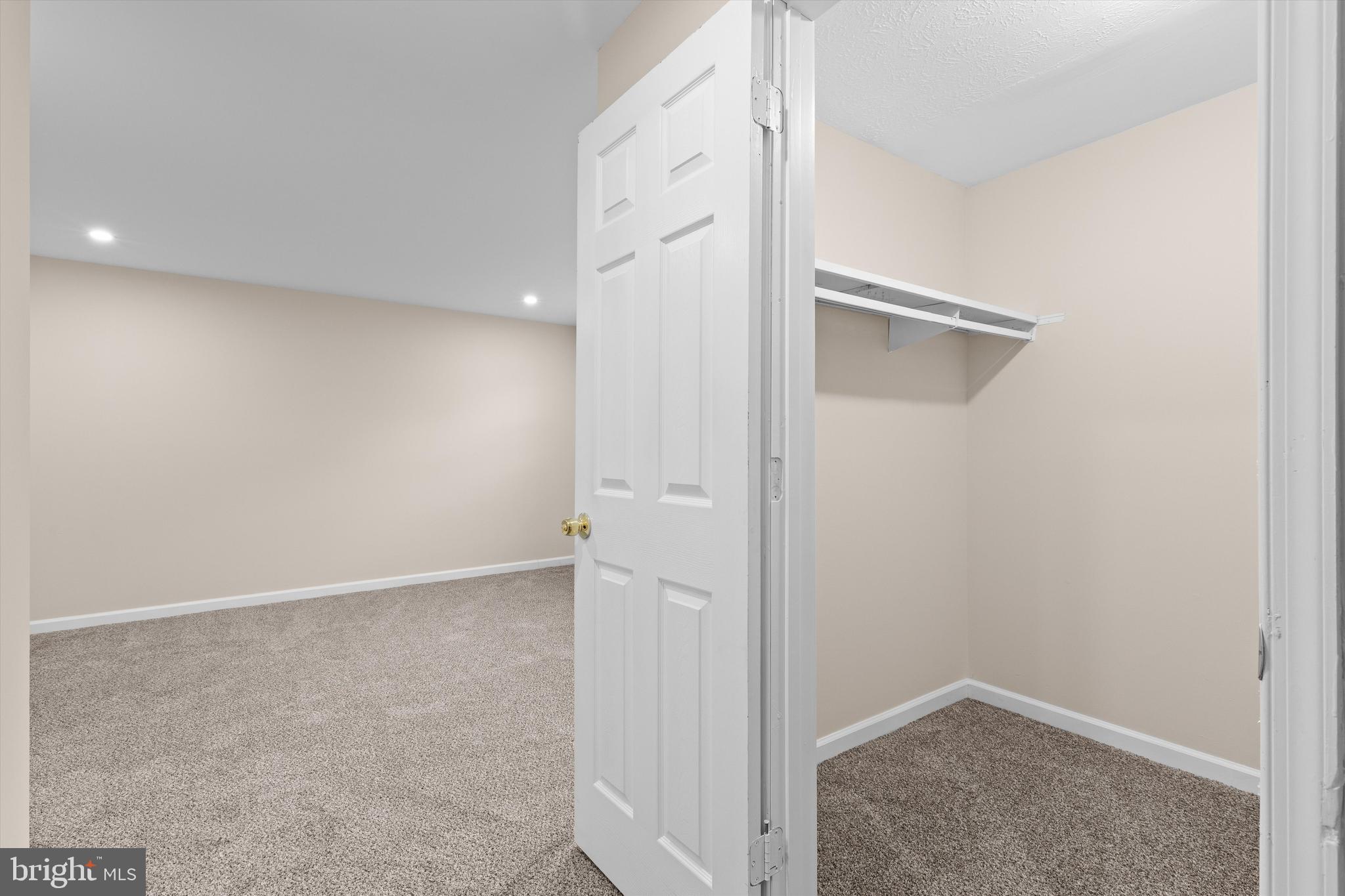 WESTHAMPTON TOWNHOUSES P - Residential