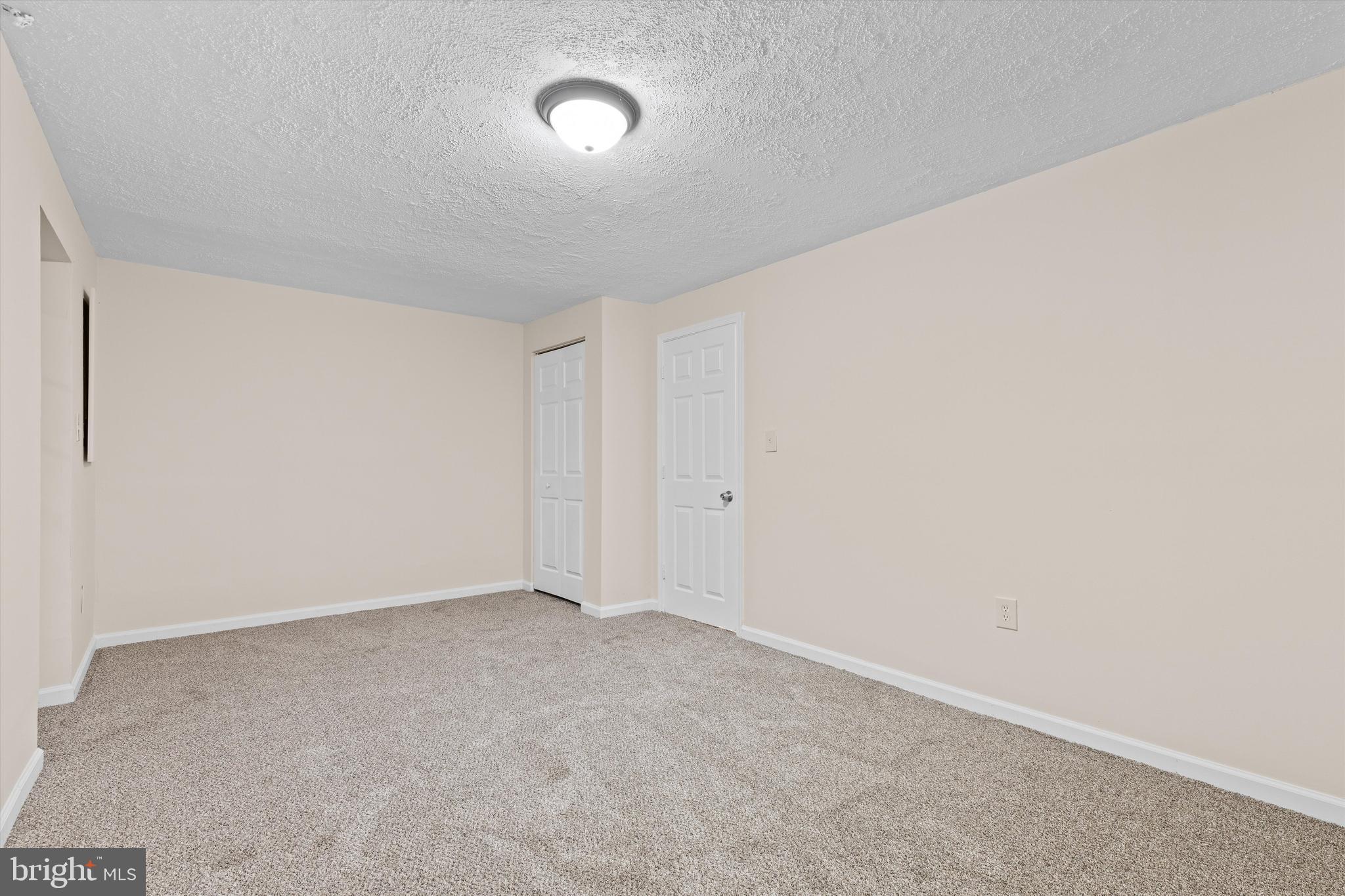 WESTHAMPTON TOWNHOUSES P - Residential