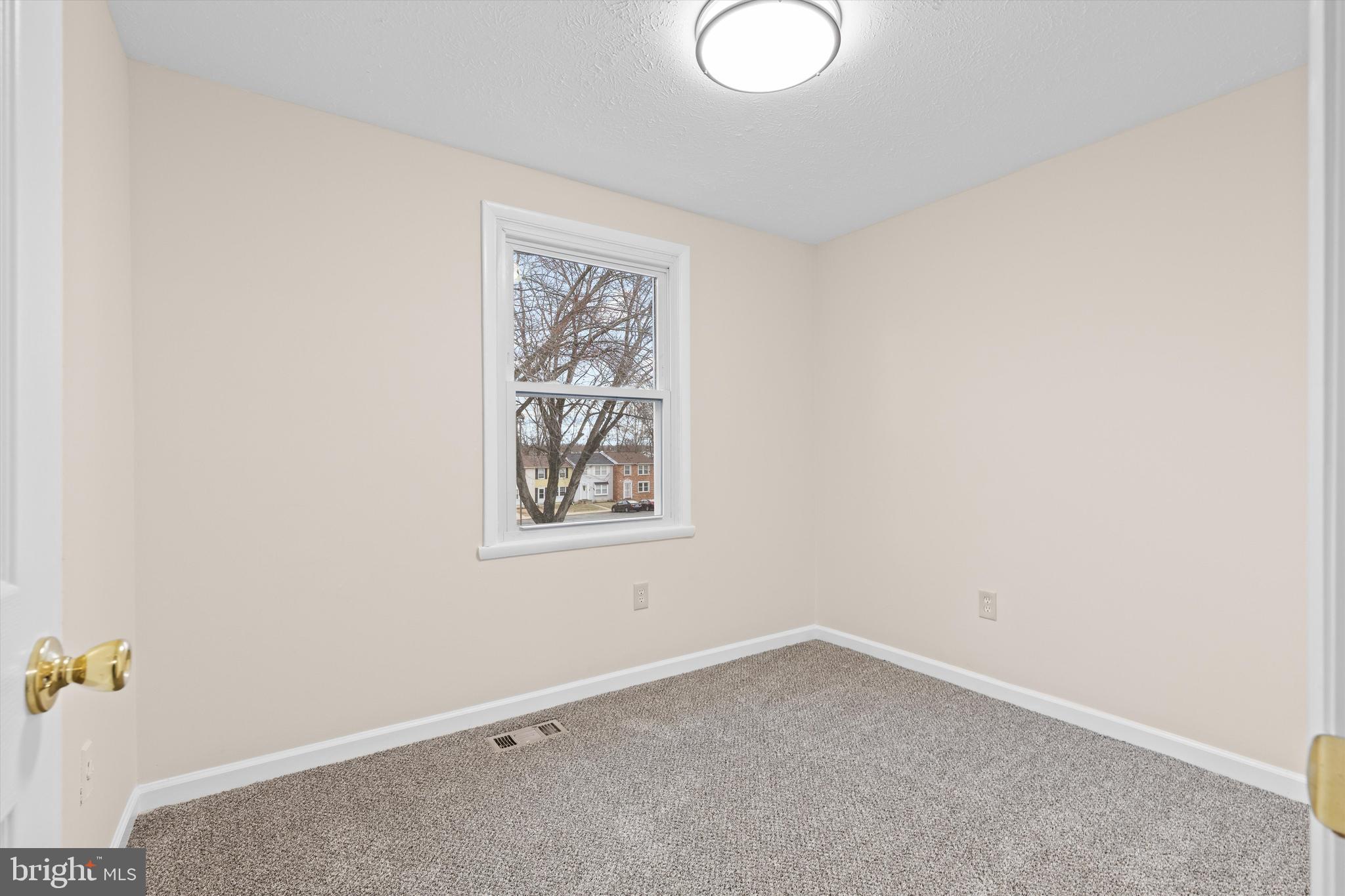 WESTHAMPTON TOWNHOUSES P - Residential