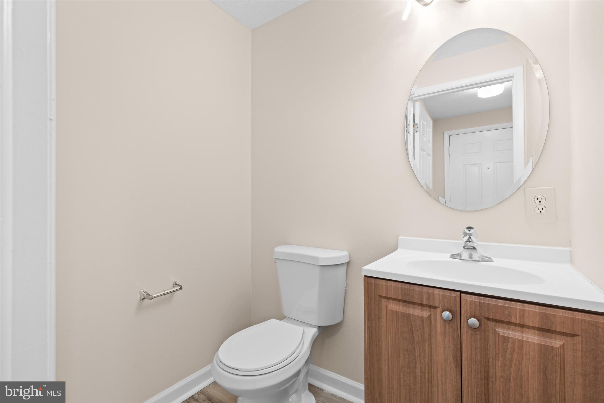 WESTHAMPTON TOWNHOUSES P - Residential