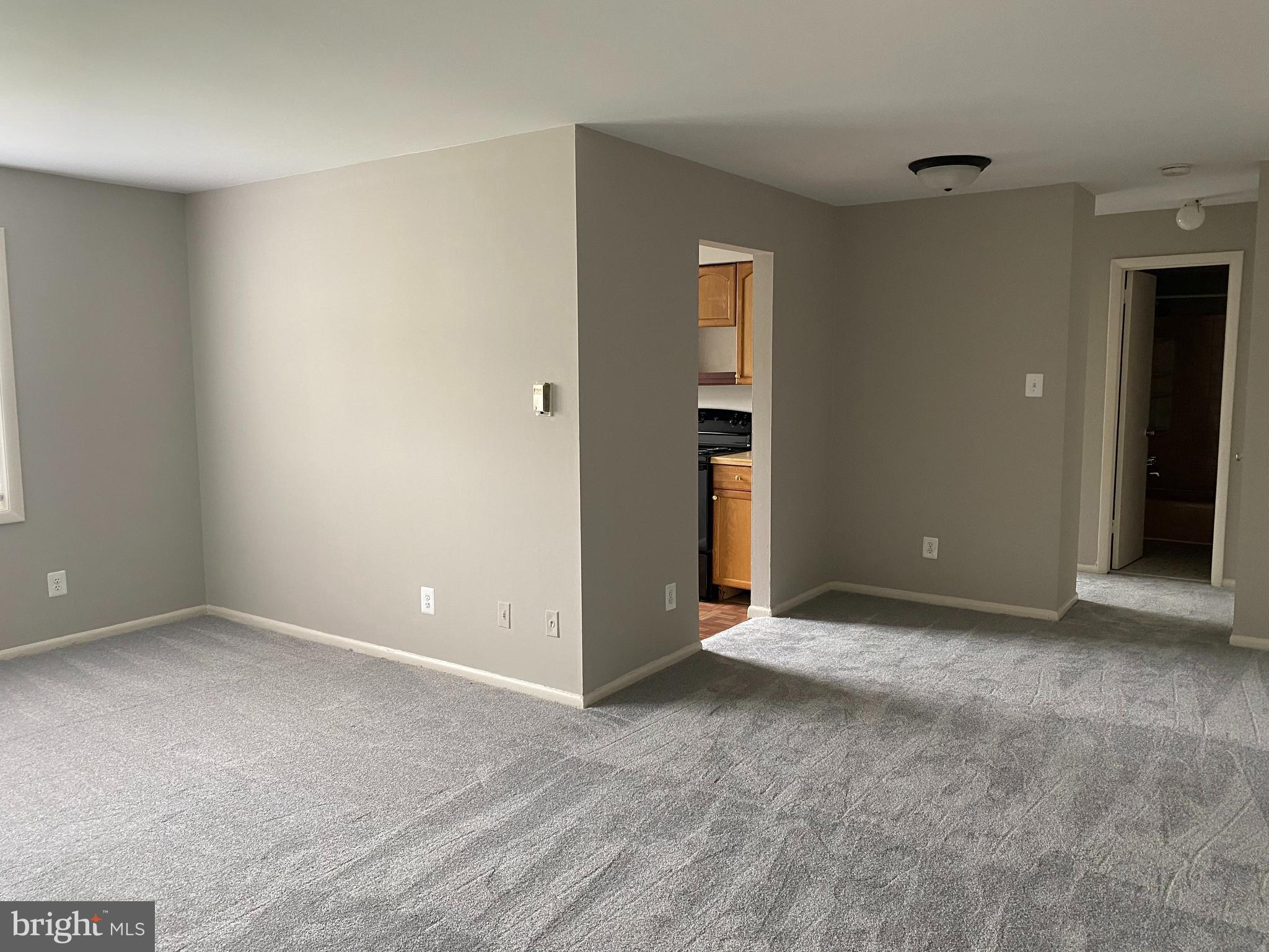 PINEWOOD SOUTH - Residential Lease