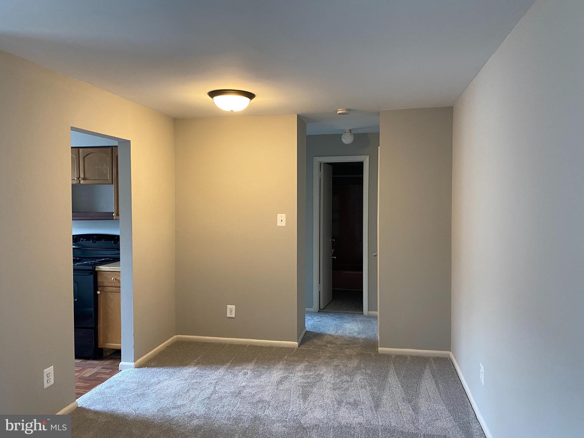 PINEWOOD SOUTH - Residential Lease