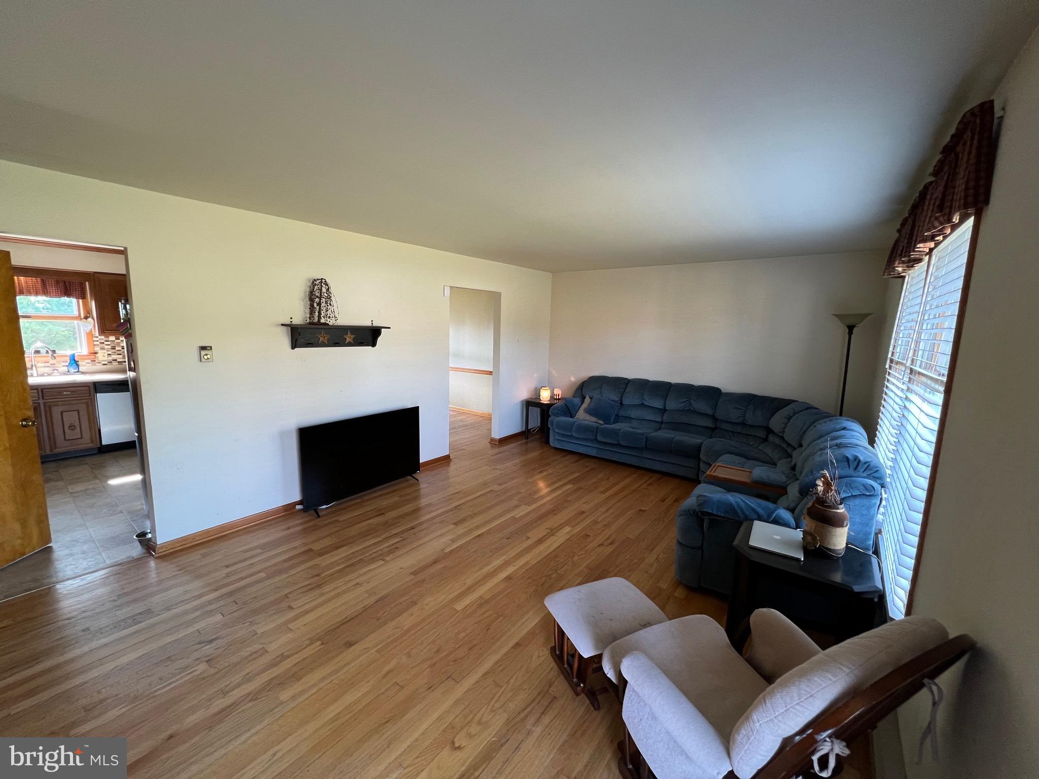 WHITE OAKS - Residential