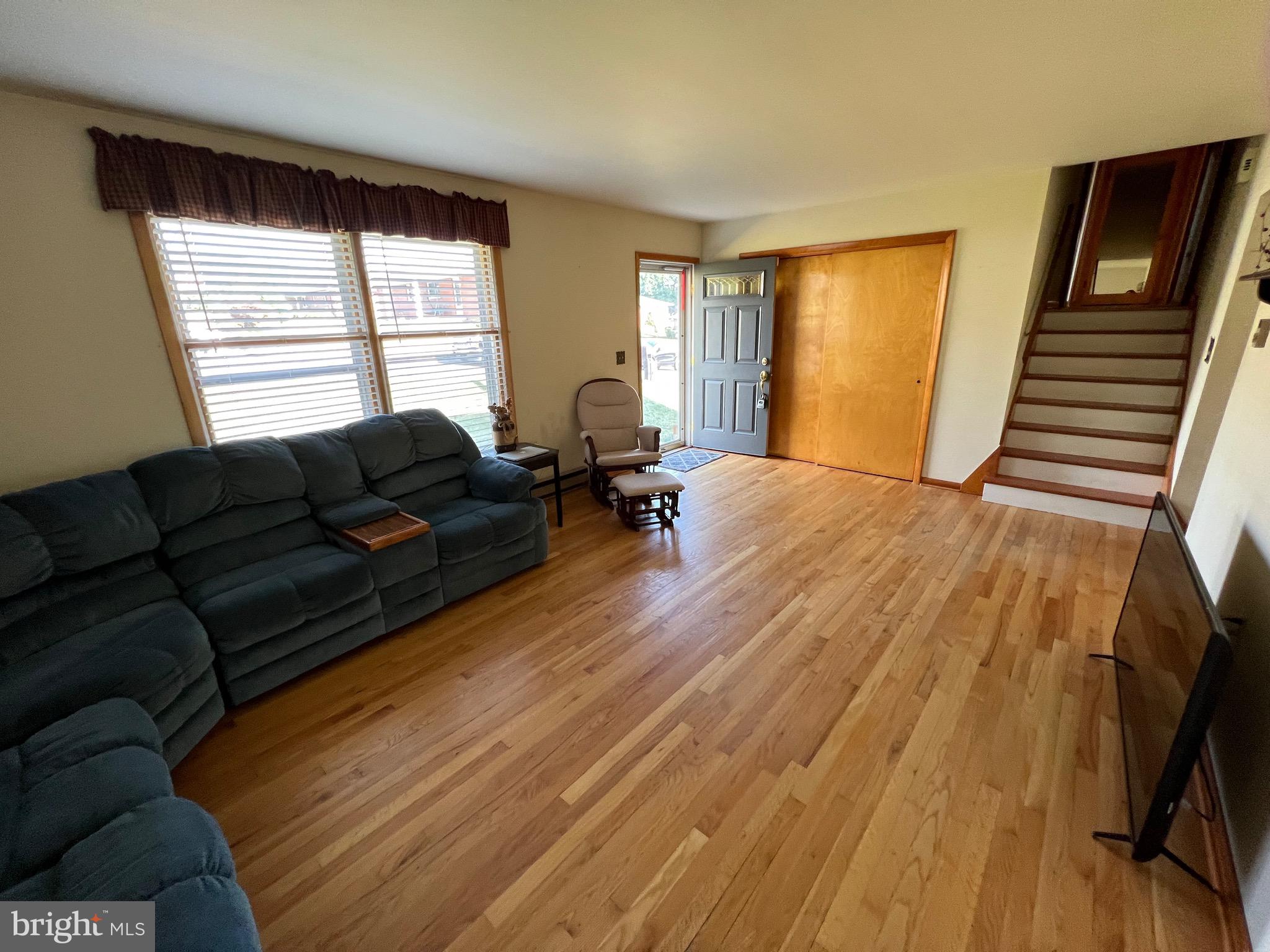 WHITE OAKS - Residential