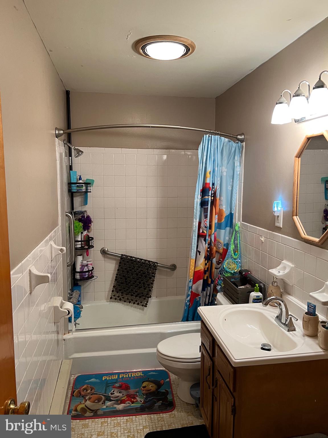 WHITE OAKS - Residential