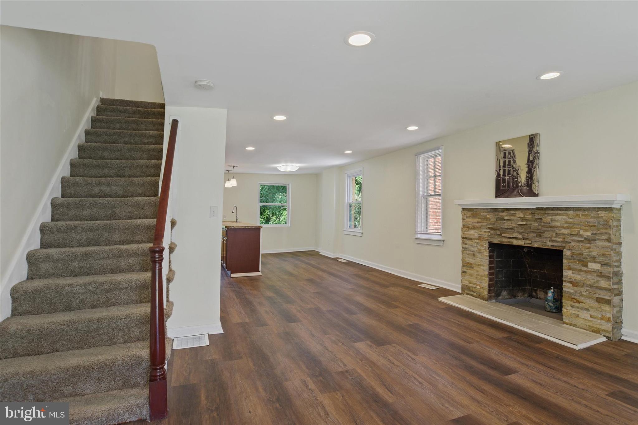 HARRISBURG - Residential