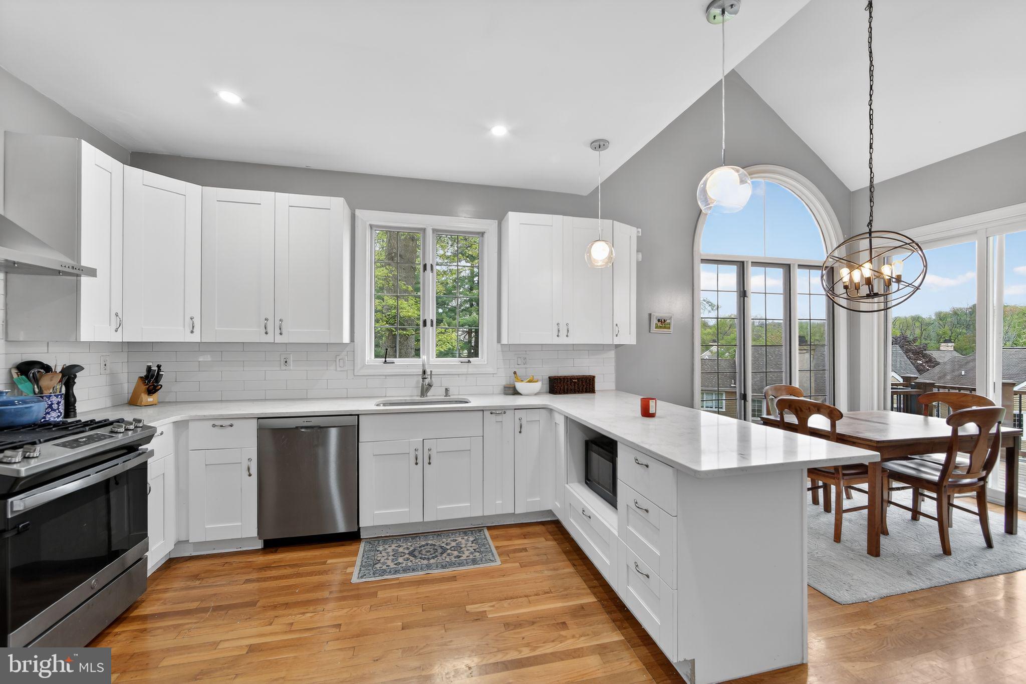 CANTER VILLAGE - Residential