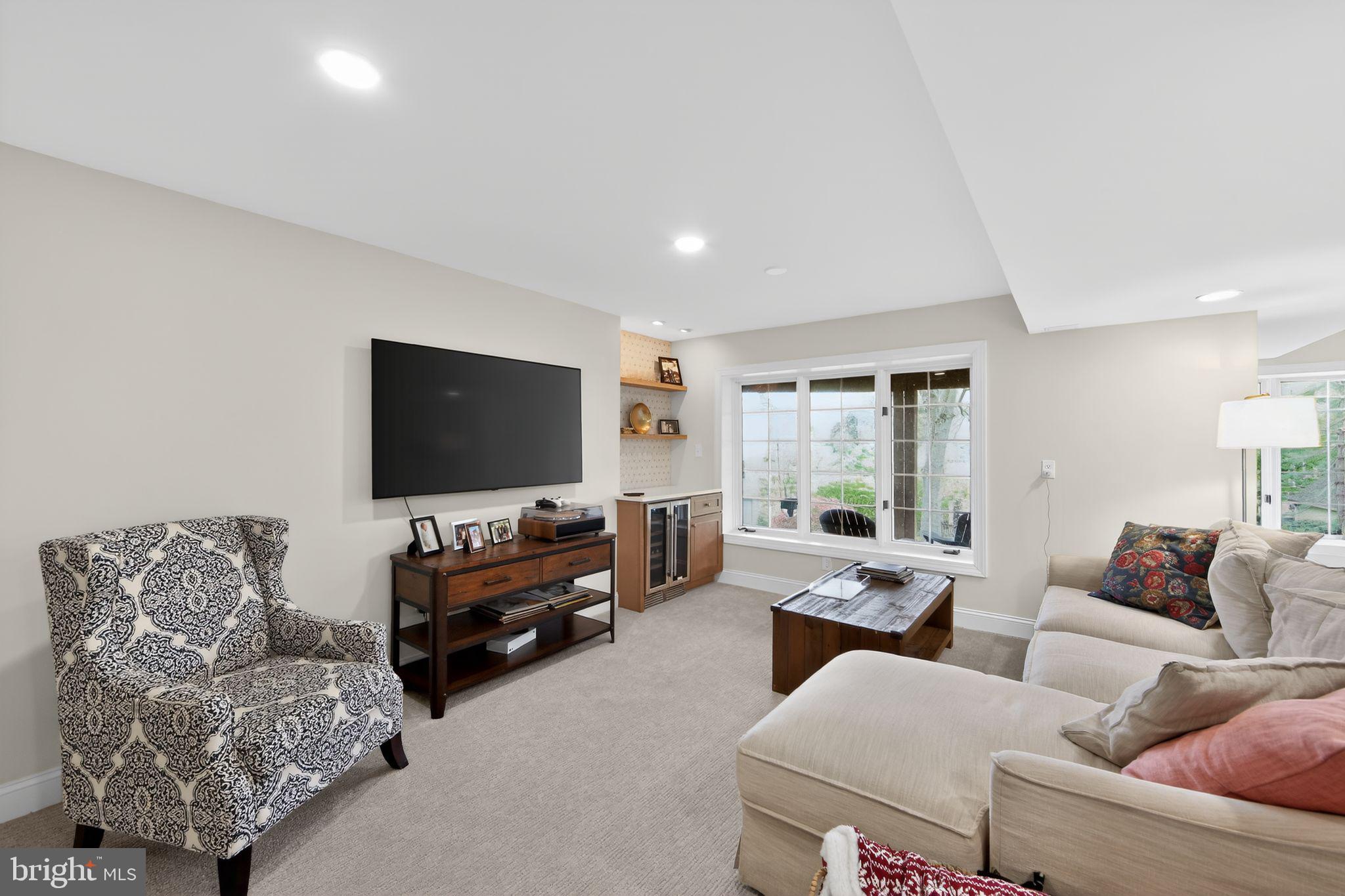 CANTER VILLAGE - Residential