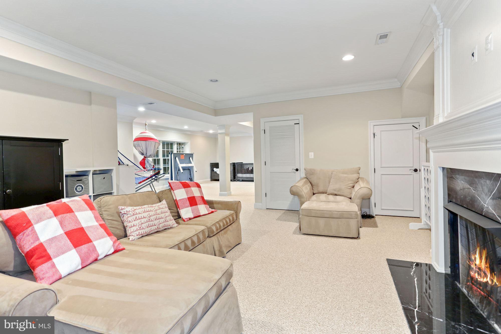 ROSEMONT - Residential