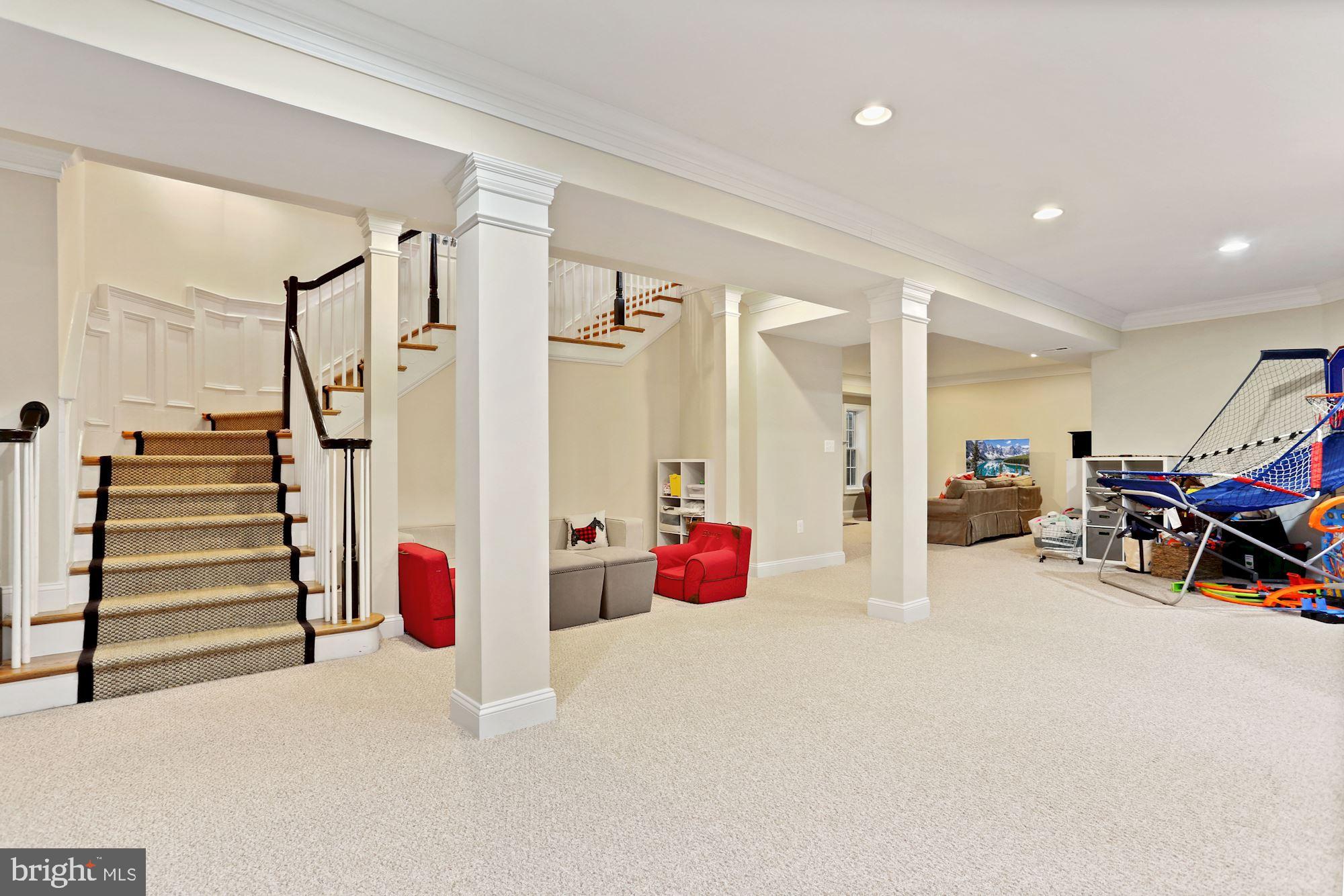 ROSEMONT - Residential