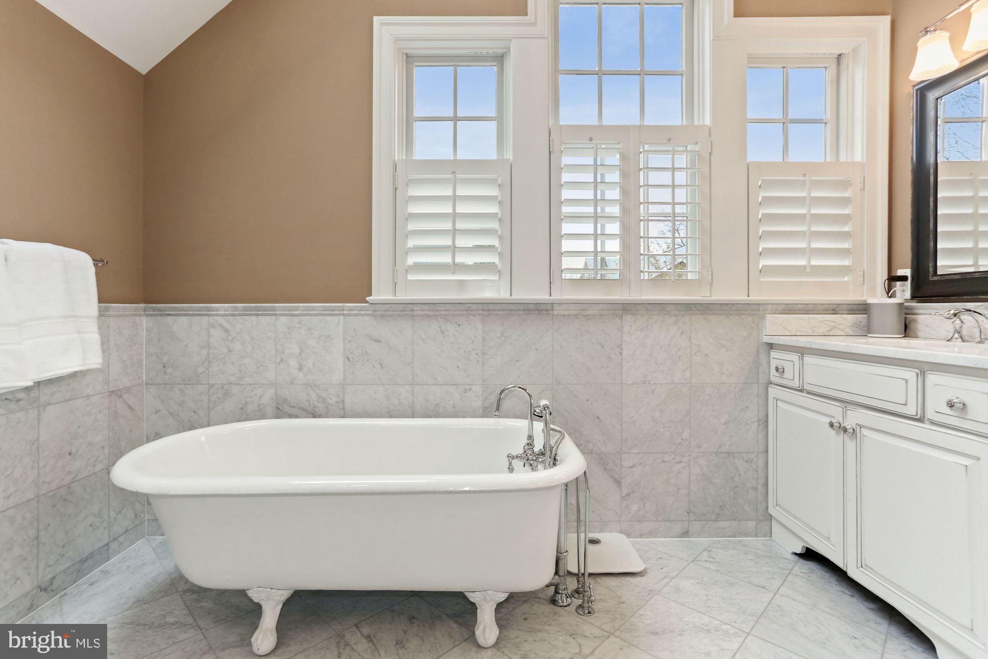 ROSEMONT - Residential